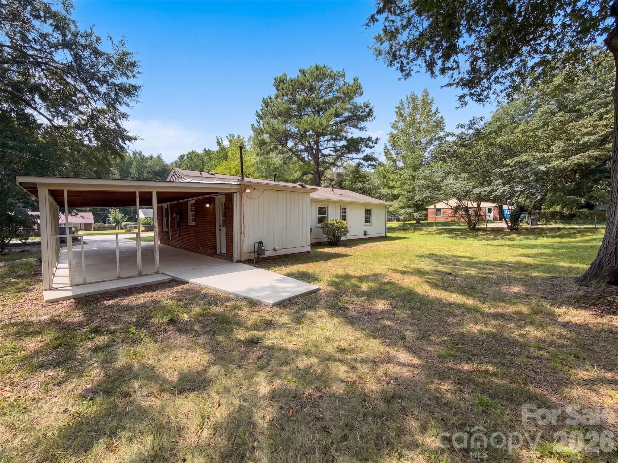 Single Family Residence at 728 Milan Road E, Charlotte, photo 5 of 20