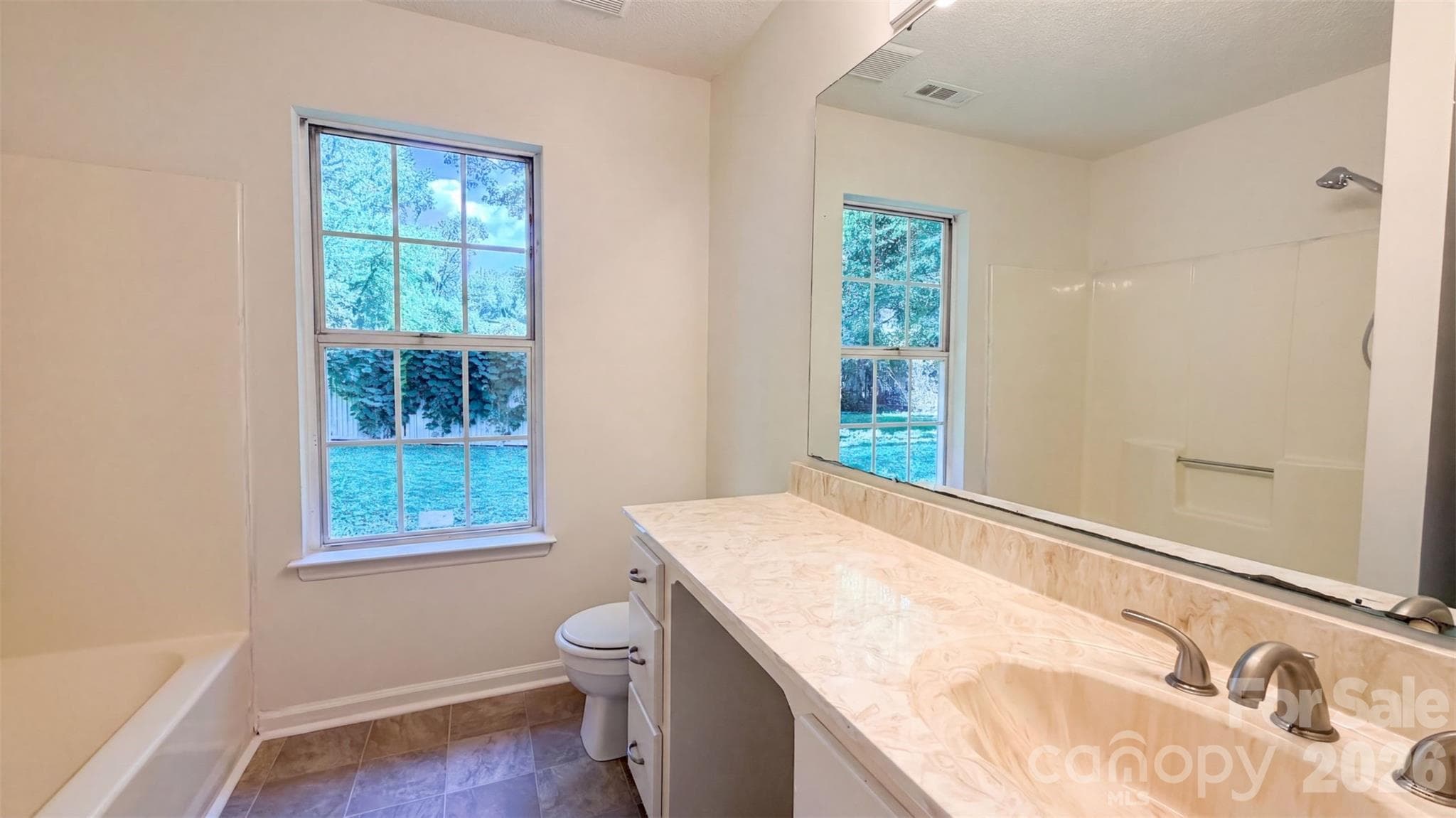 Single Family Residence at 6223 Sunbridge Court, Charlotte, photo 15 of 16