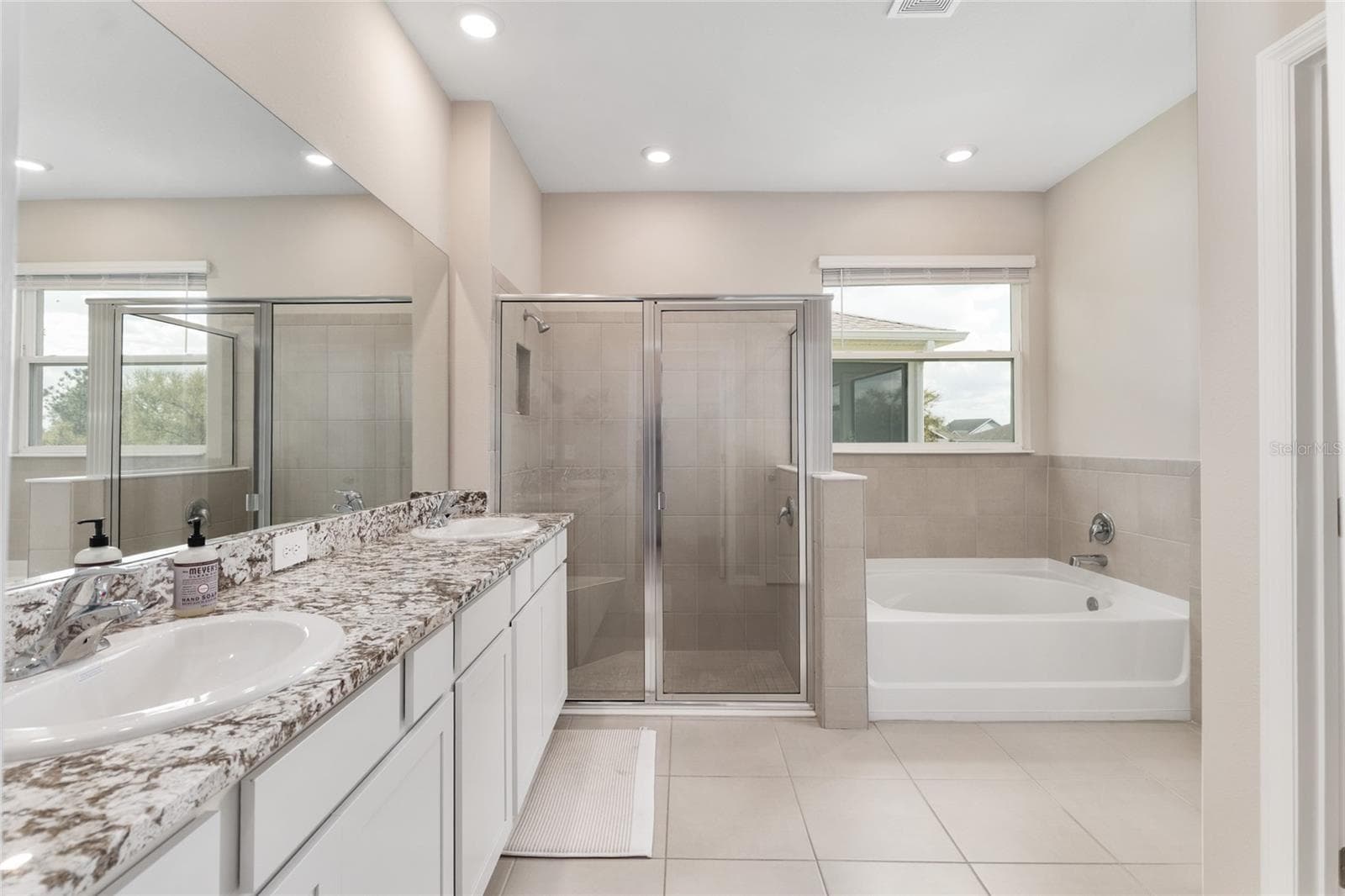 PRIMARY BATHROOM - 4940 NW 39TH LOOP, OCALA
