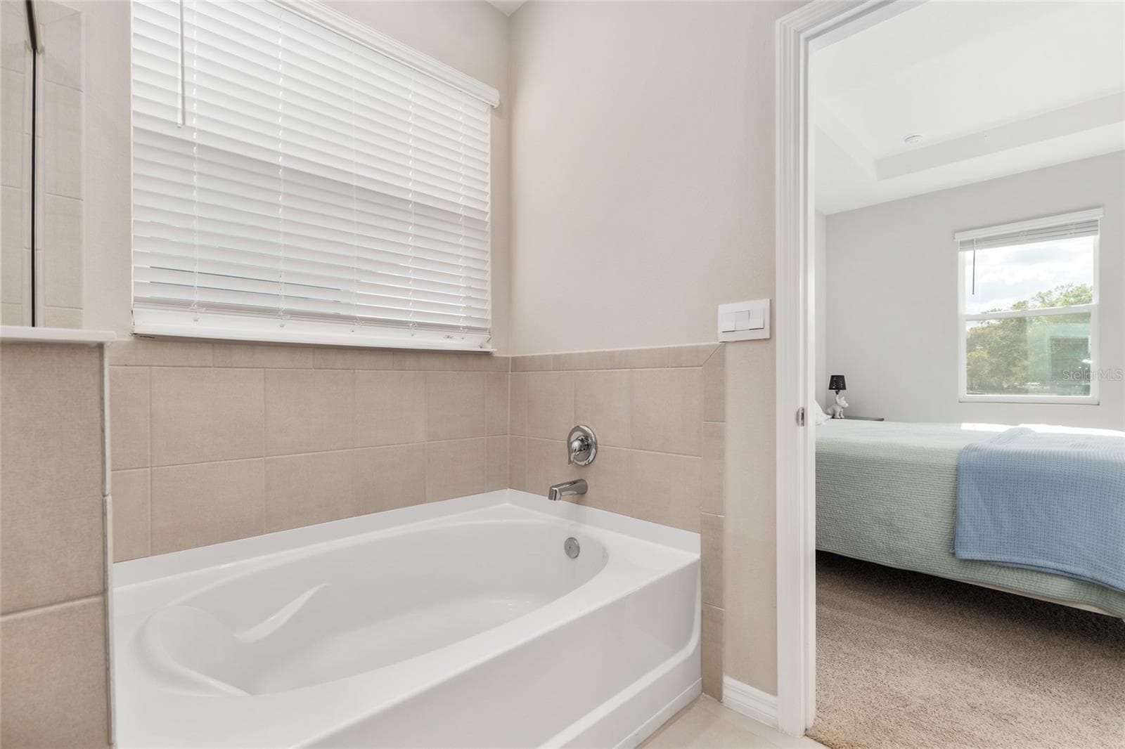 PRIMARY BATHROOM - 4940 NW 39TH LOOP, OCALA