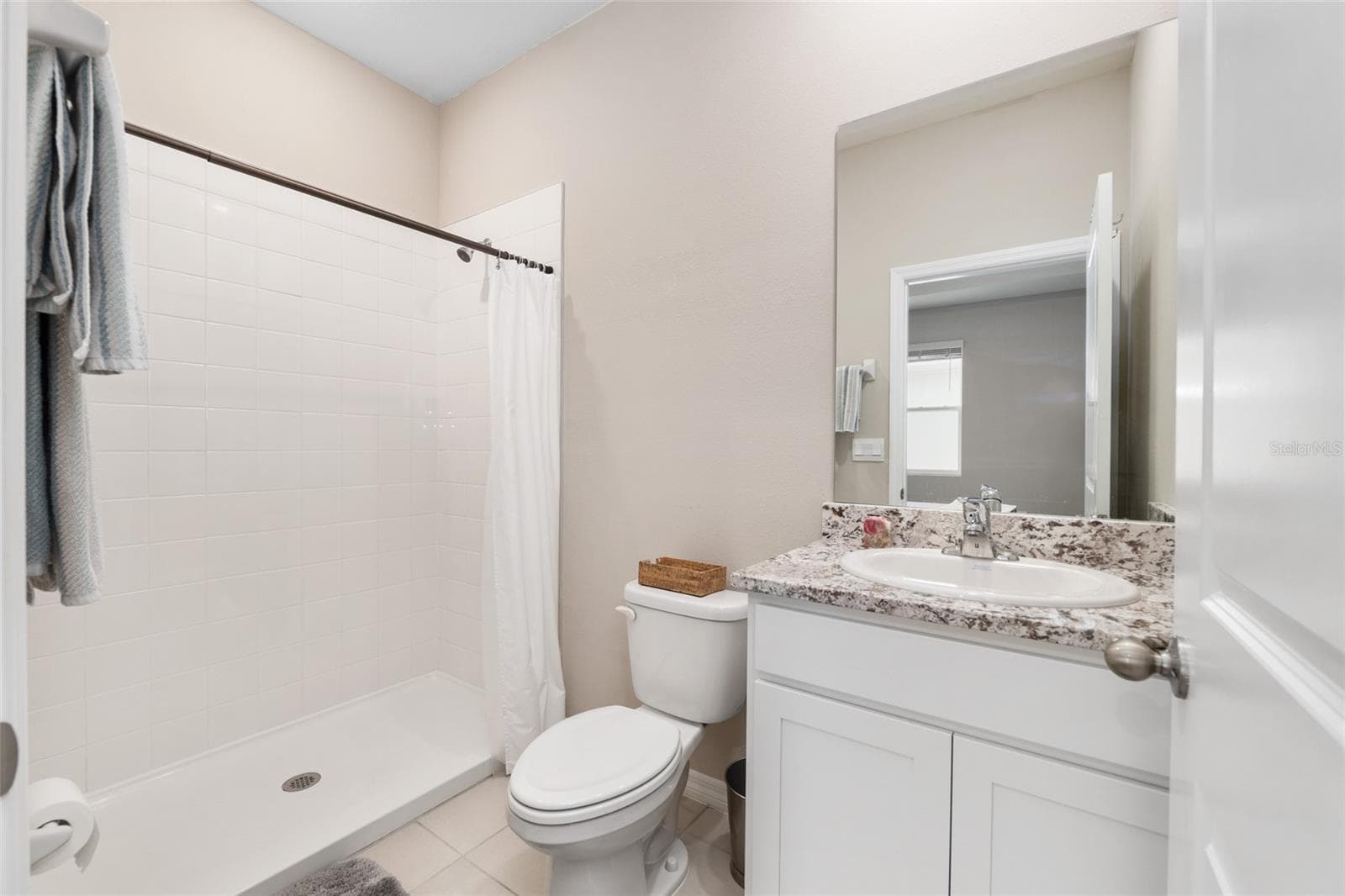GUEST BATHROOM - 4940 NW 39TH LOOP, OCALA