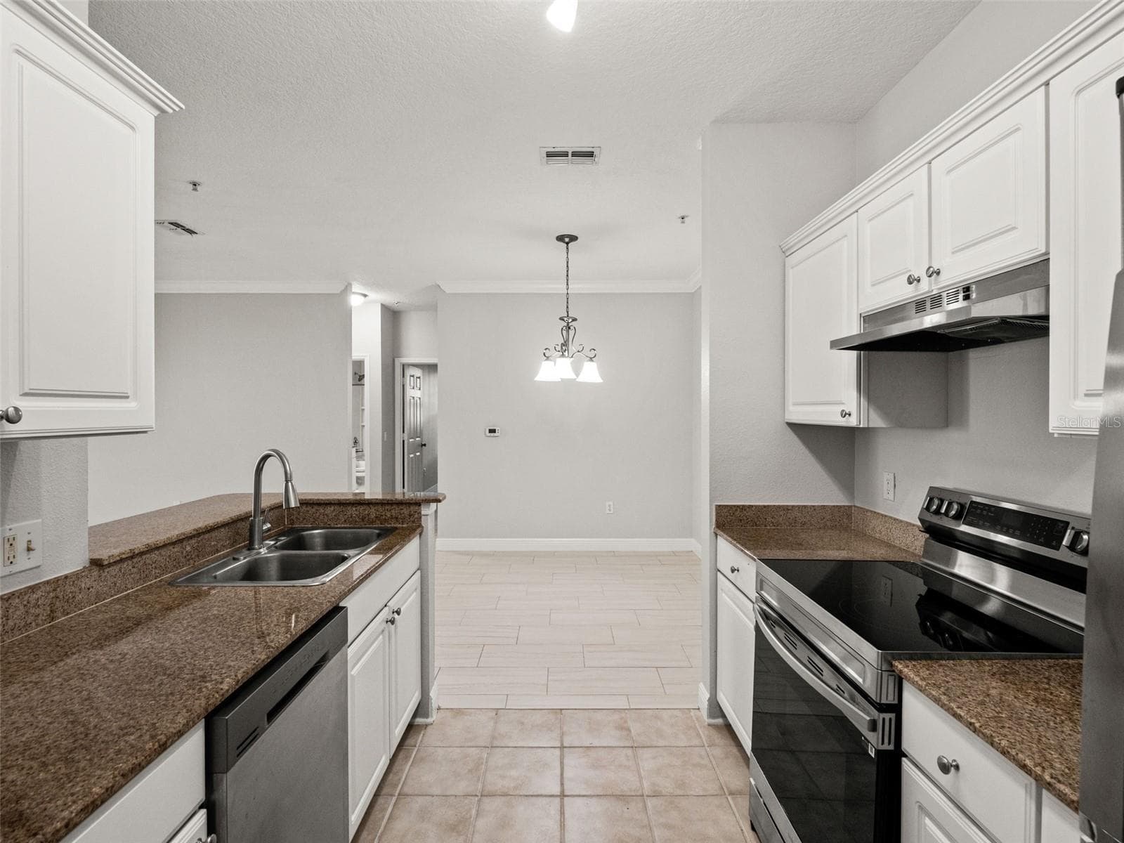 Kitchen - 431 SOUTHERN PECAN CIR #101, WINTER GARDEN