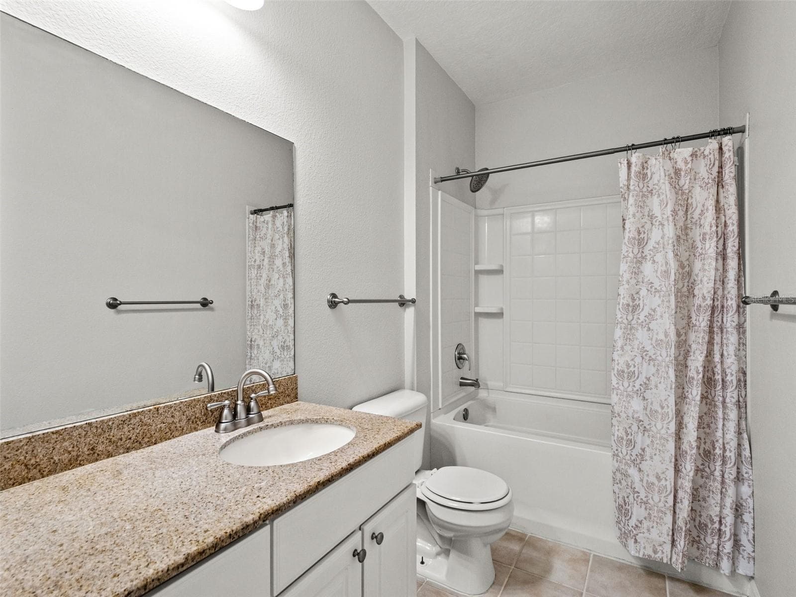 Primary Bath - 431 SOUTHERN PECAN CIR #101, WINTER GARDEN