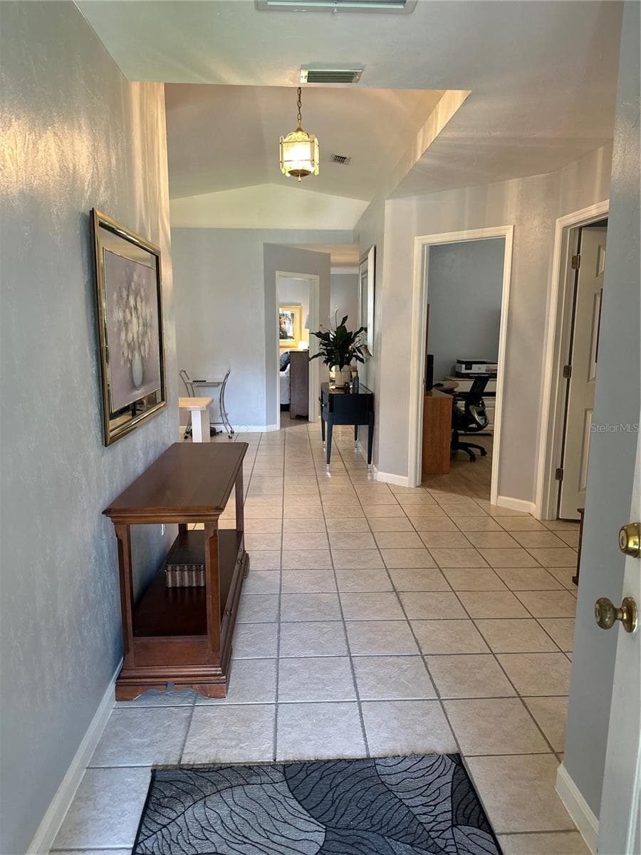 Foyer - 11793 CREEK DR, ALACHUA