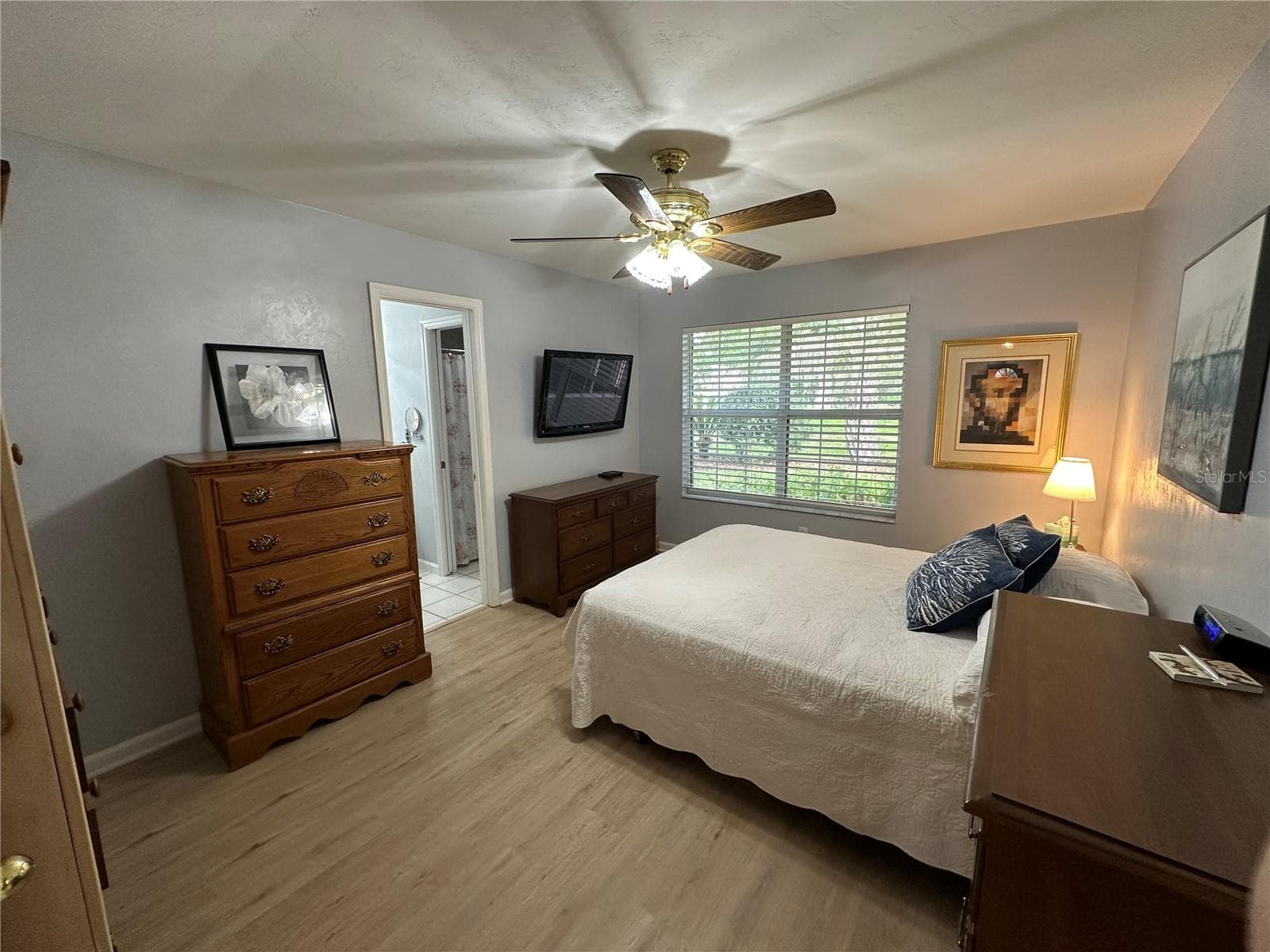 Master bedroom - 11793 CREEK DR, ALACHUA