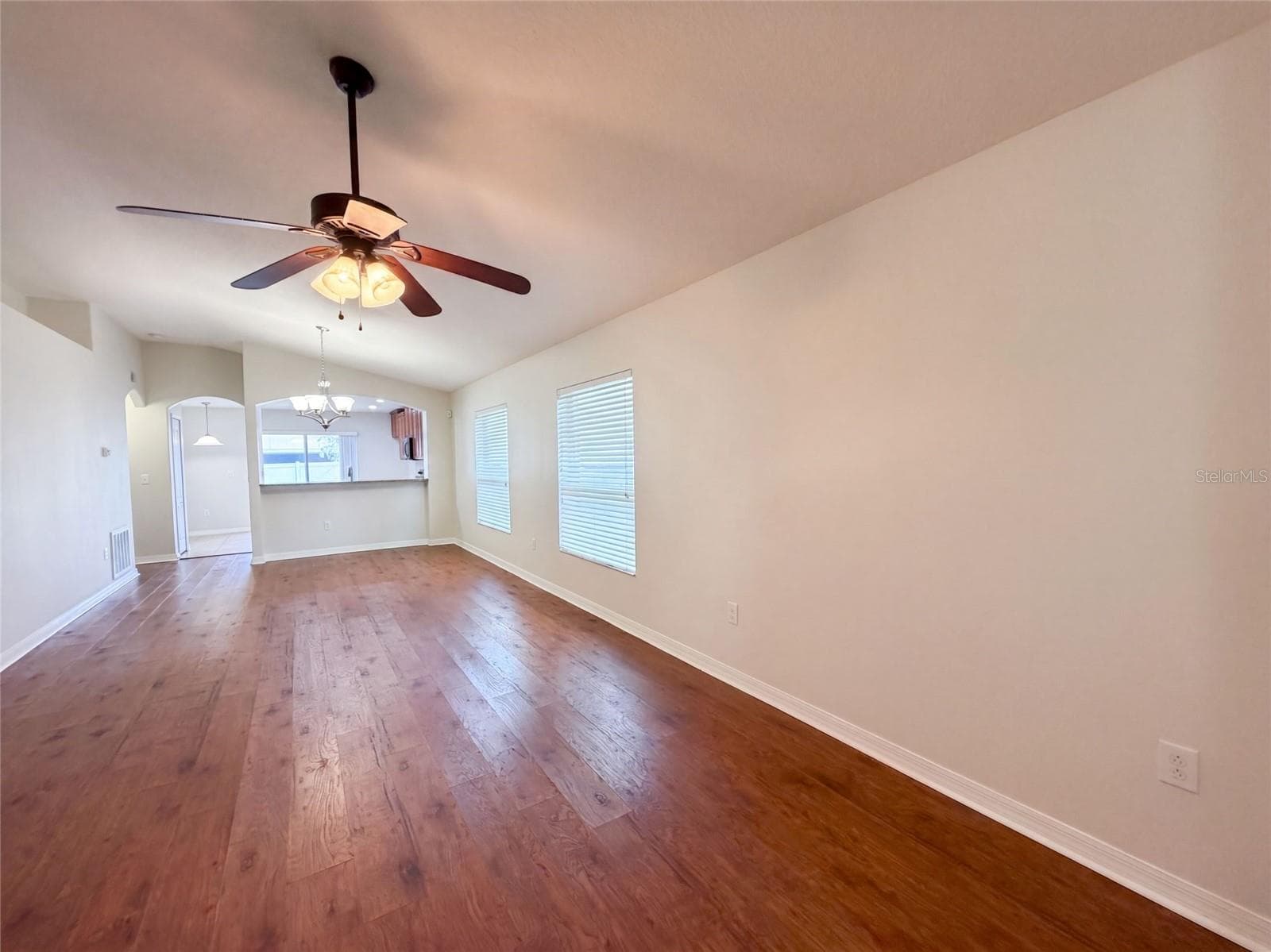 Single Family Residence at 10418 WHITE PEACOCK PL, RIVERVIEW, photo 6 of 24