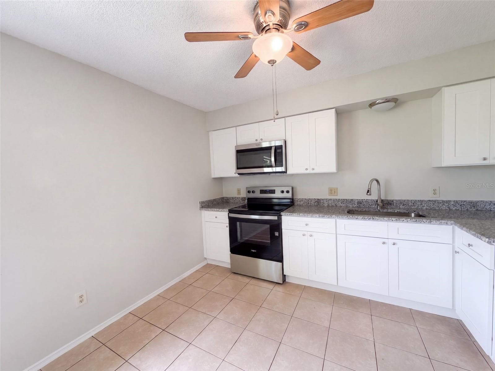 Single Family Residence at 1262 PADGETT CIR, LADY LAKE, photo 8 of 23