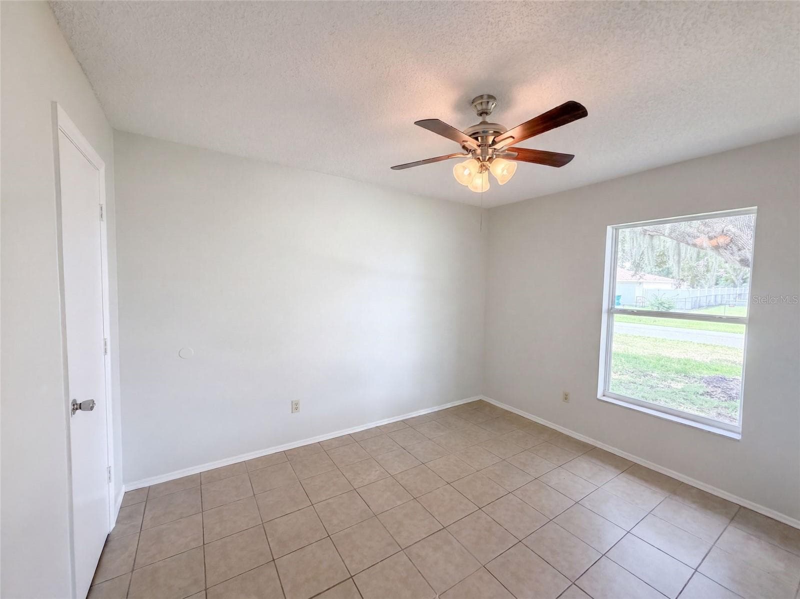 Single Family Residence at 1262 PADGETT CIR, LADY LAKE, photo 14 of 23