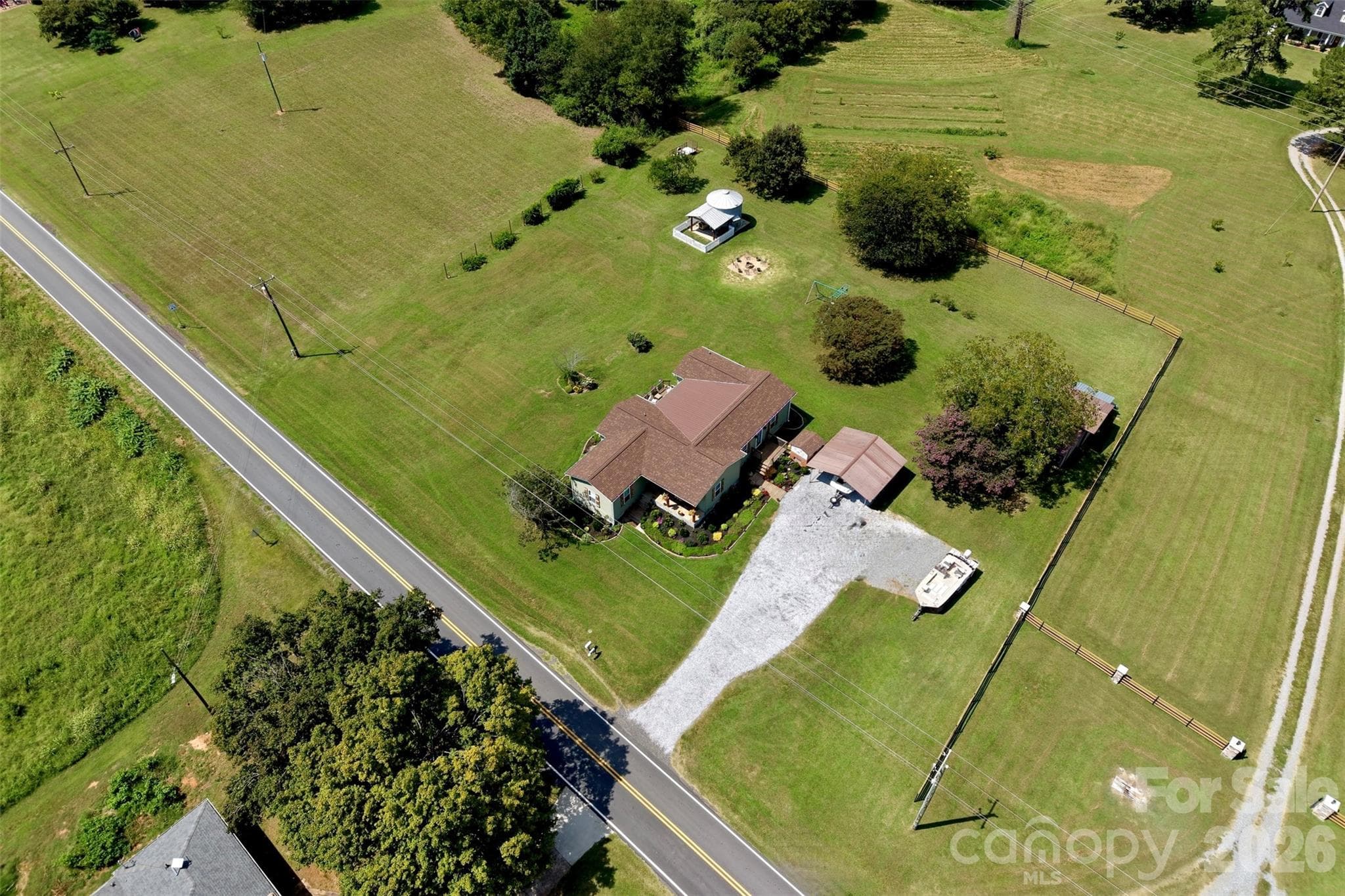 Single Family Residence at 5712 Hoover Elmore Road, Vale, photo 3 of 23