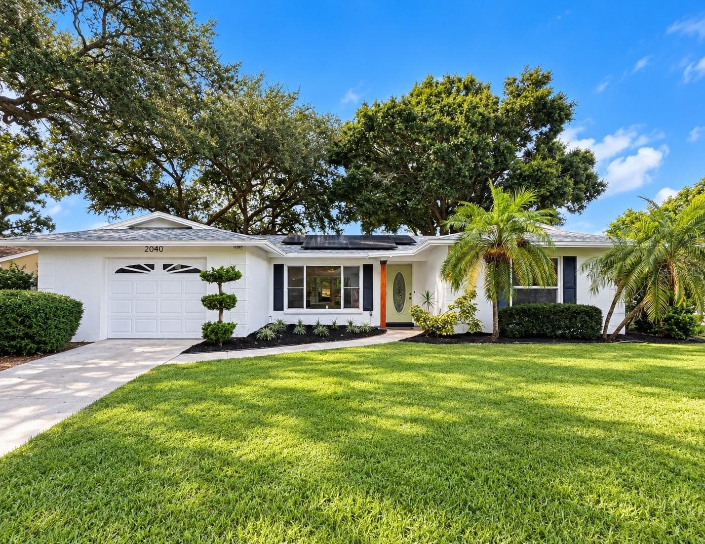 Single Family Residence at 2040 FOREST DR, CLEARWATER, photo 2 of 24
