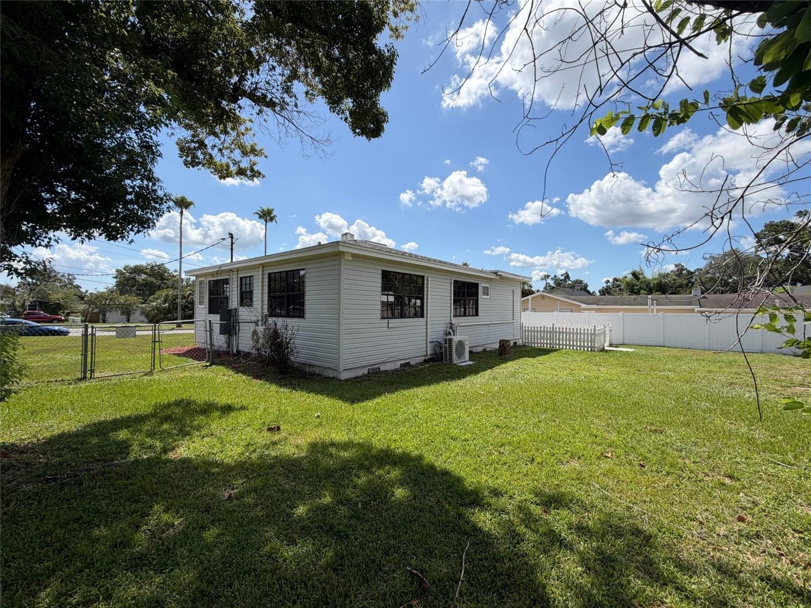 Single Family Residence at 3225 CLEVELAND HEIGHTS BLVD, LAKELAND, photo 18 of 18