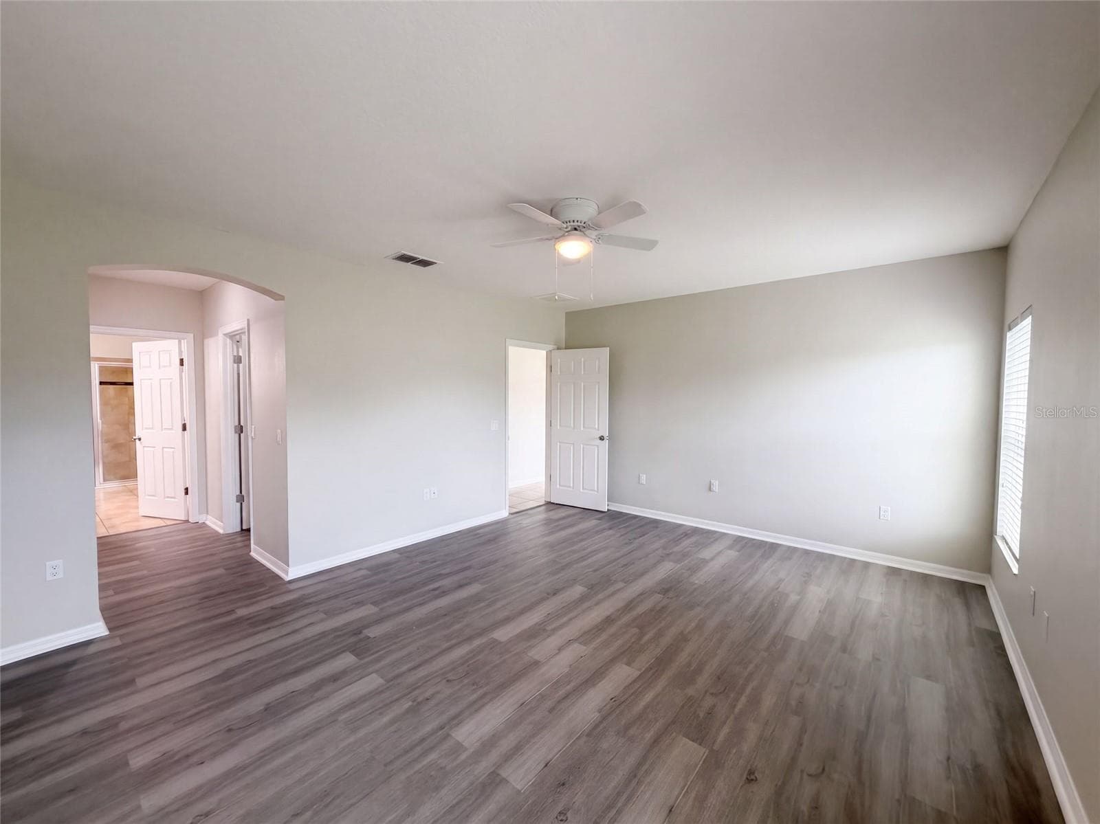 Single Family Residence at 3508 YACHT CLUB CT, KISSIMMEE, photo 4 of 39