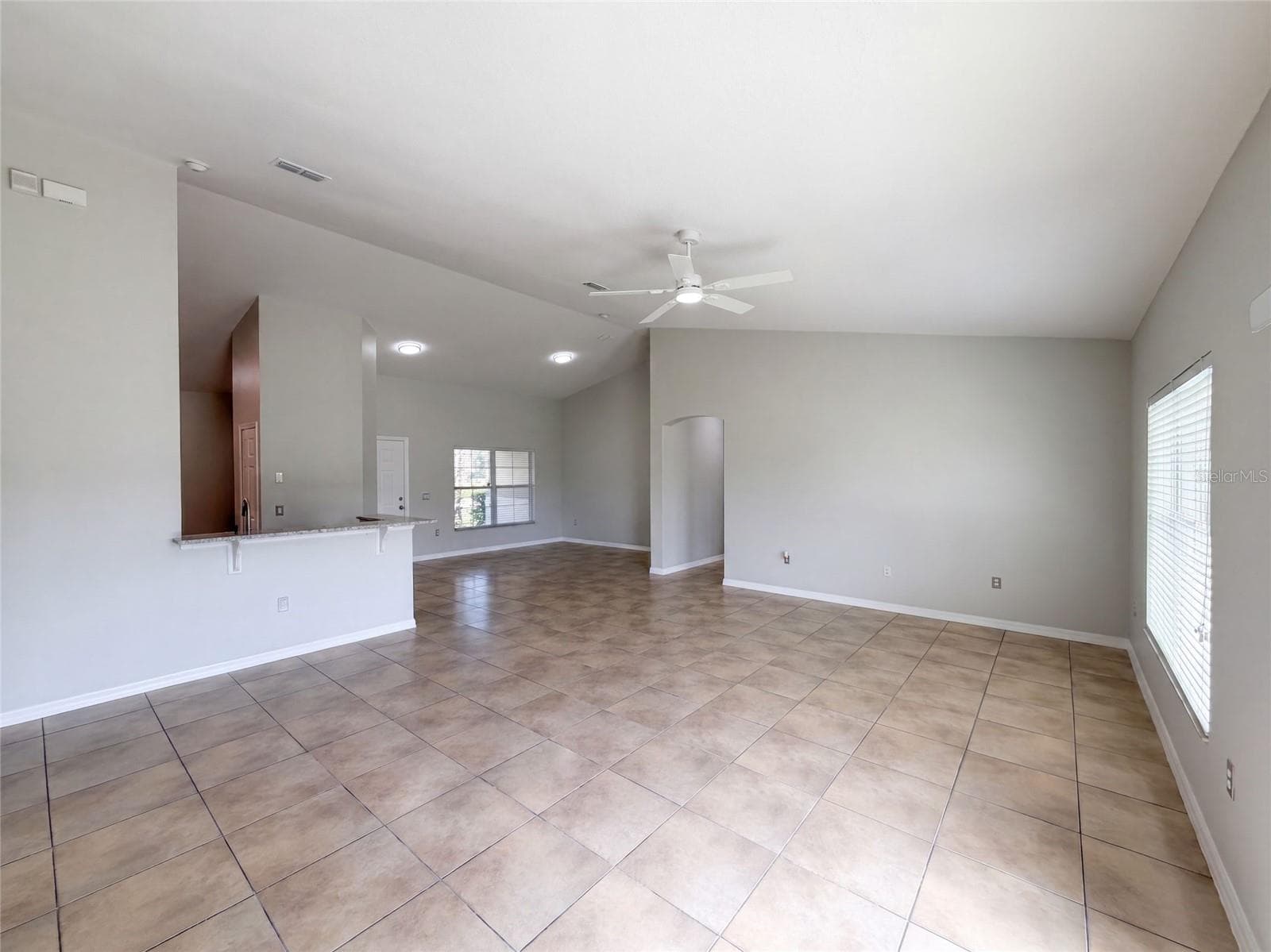 Single Family Residence at 3508 YACHT CLUB CT, KISSIMMEE, photo 9 of 39