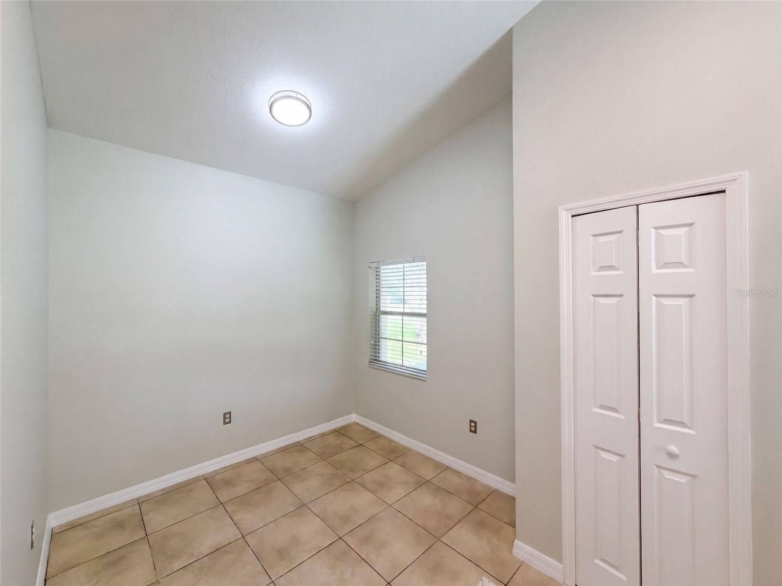 Single Family Residence at 3508 YACHT CLUB CT, KISSIMMEE, photo 16 of 39