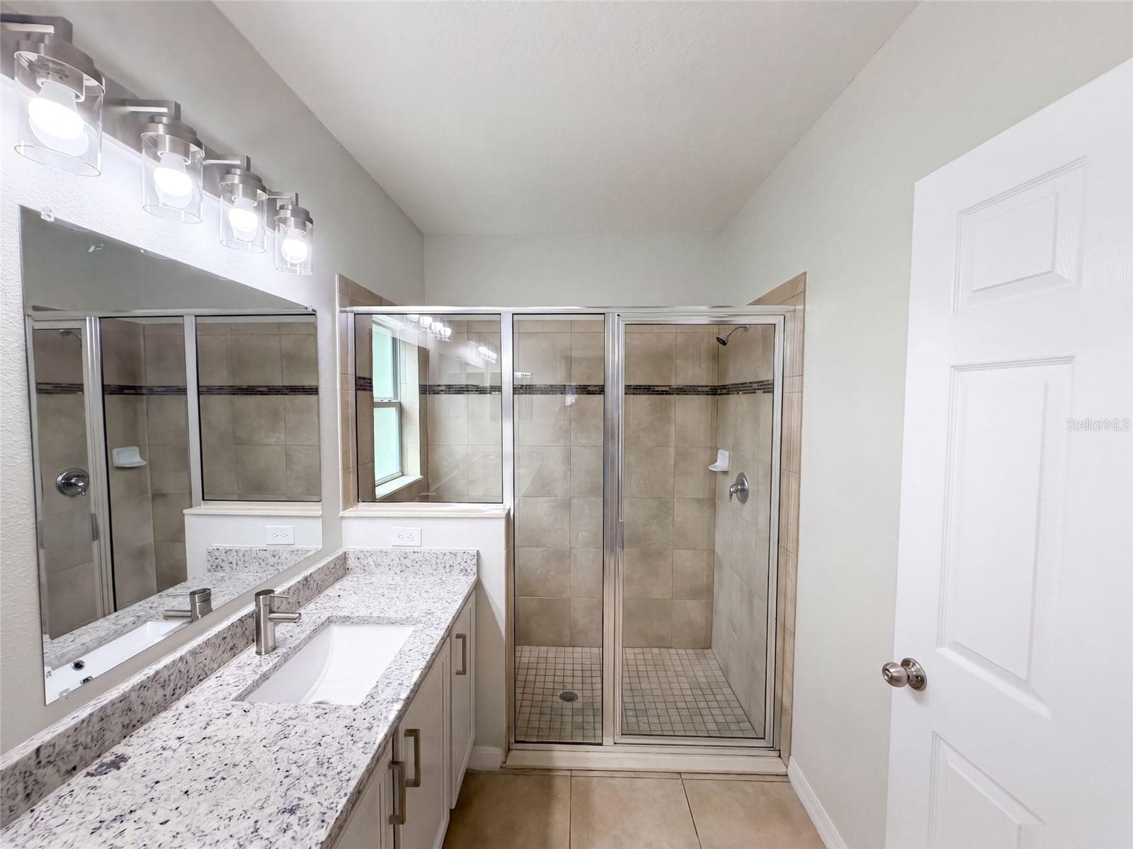 Single Family Residence at 3508 YACHT CLUB CT, KISSIMMEE, photo 22 of 39