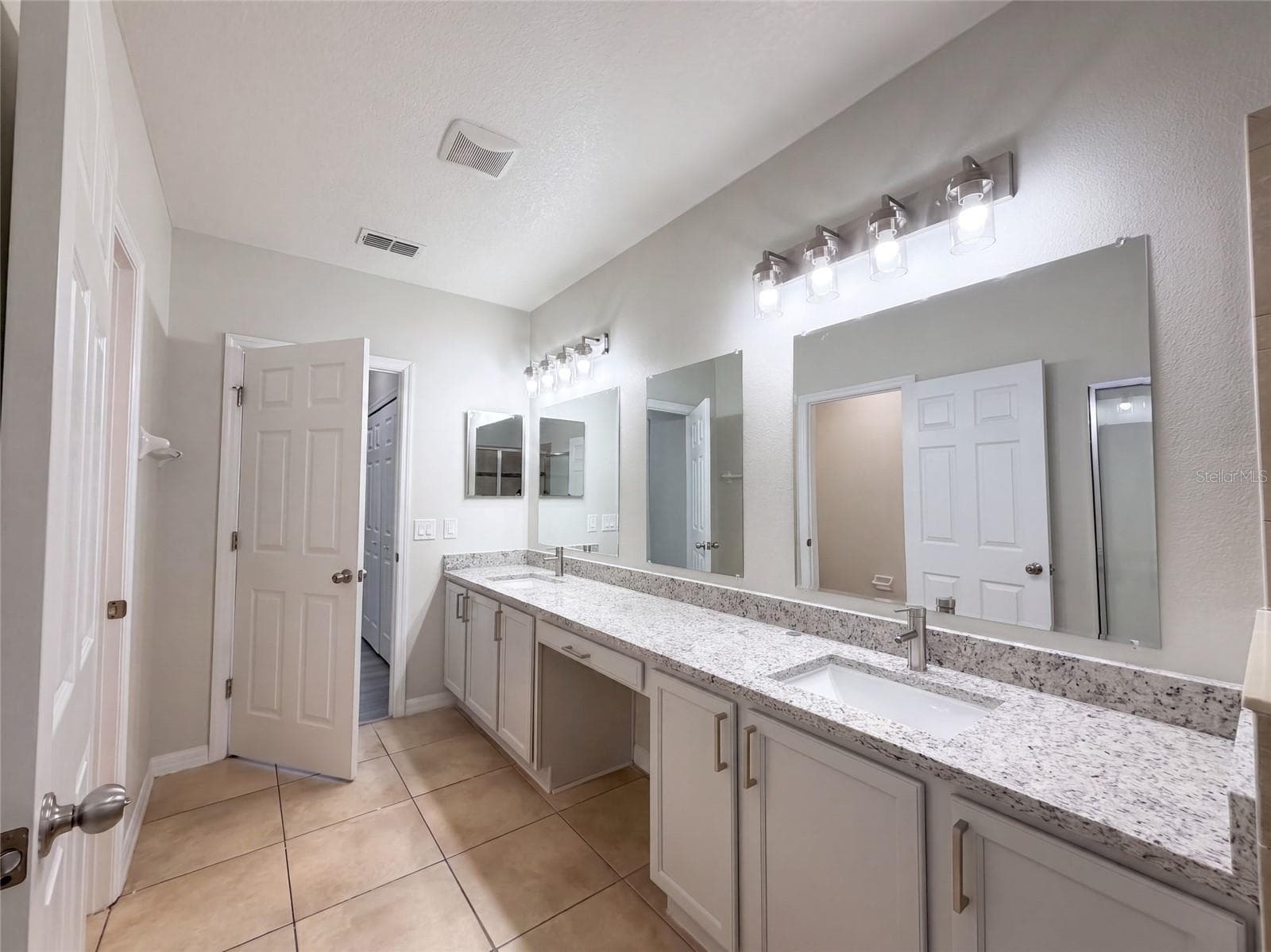 Single Family Residence at 3508 YACHT CLUB CT, KISSIMMEE, photo 23 of 39