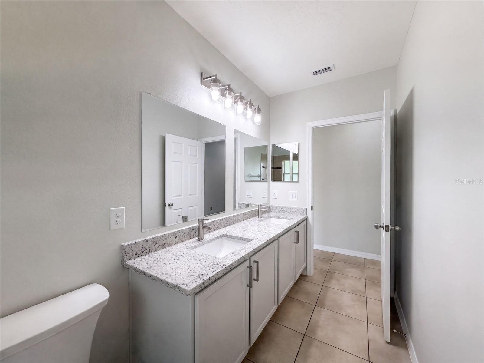 Single Family Residence at 3508 YACHT CLUB CT, KISSIMMEE, photo 25 of 39