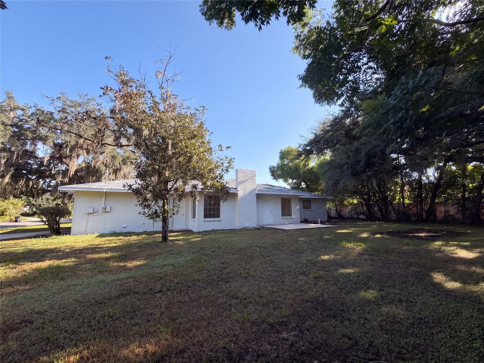 Single Family Residence at 601 CAROLYN DR, BRANDON, photo 5 of 30