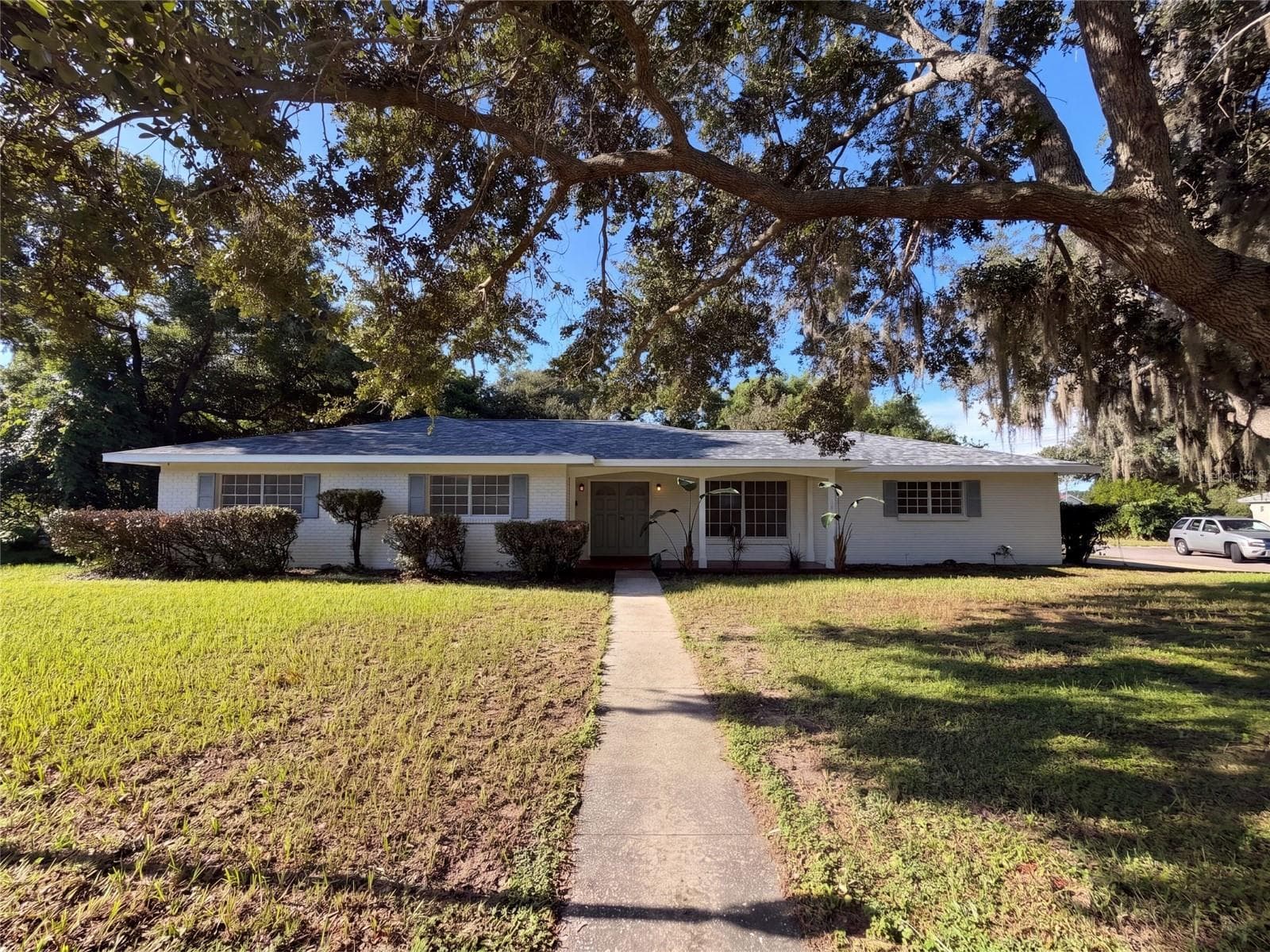 Single Family Residence at 601 CAROLYN DR, BRANDON, photo 27 of 30