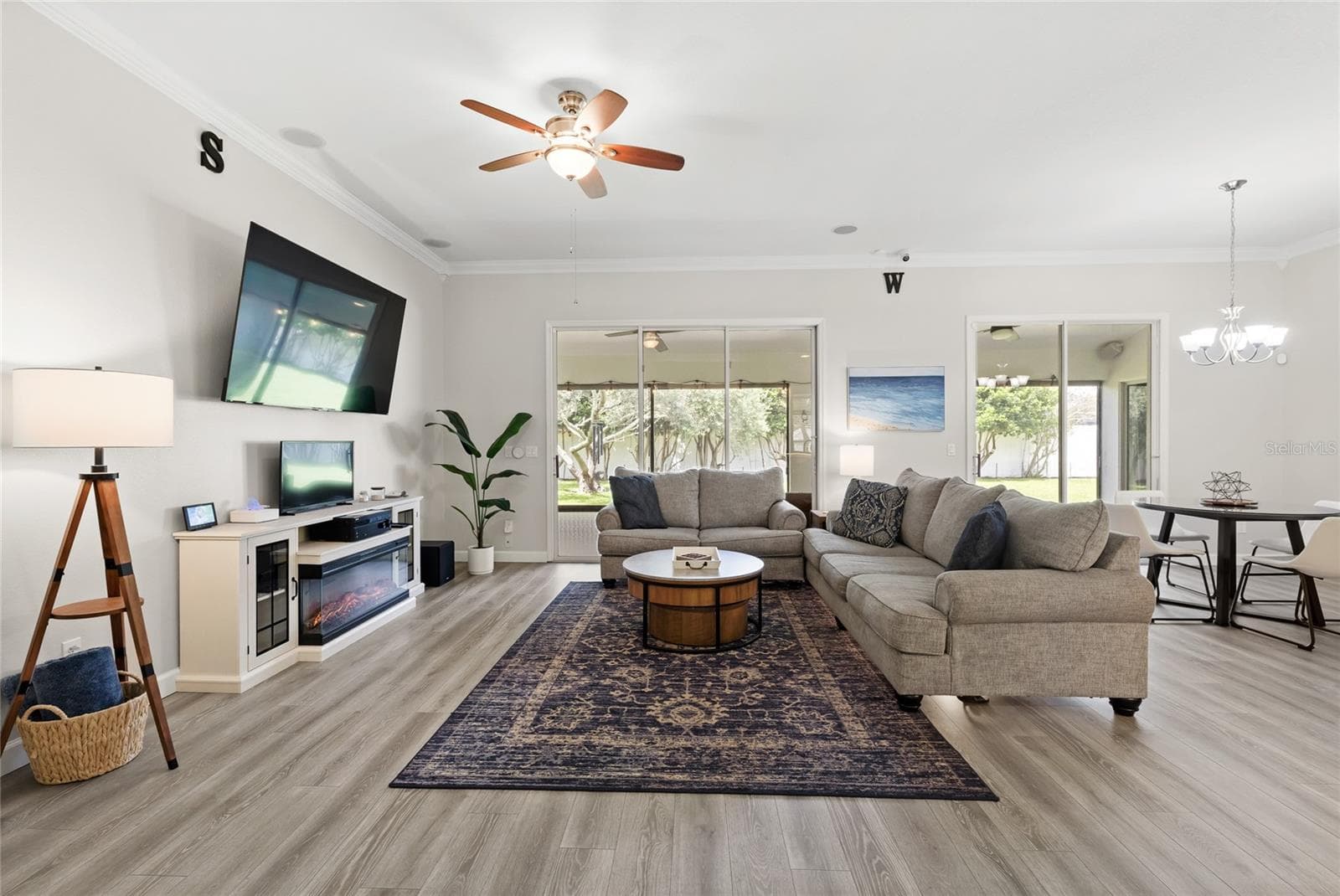 Single Family Residence at 147 COSTA LOOP, AUBURNDALE, photo 5 of 36