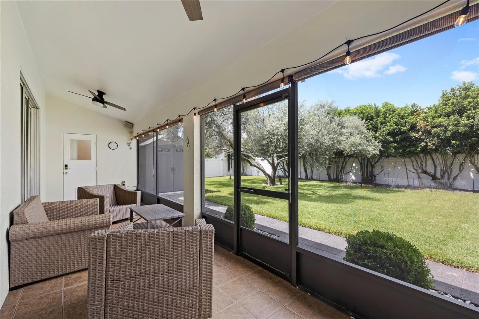 Single Family Residence at 147 COSTA LOOP, AUBURNDALE, photo 26 of 36