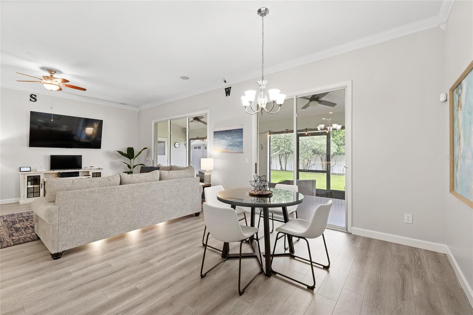Single Family Residence at 147 COSTA LOOP, AUBURNDALE, photo 9 of 36