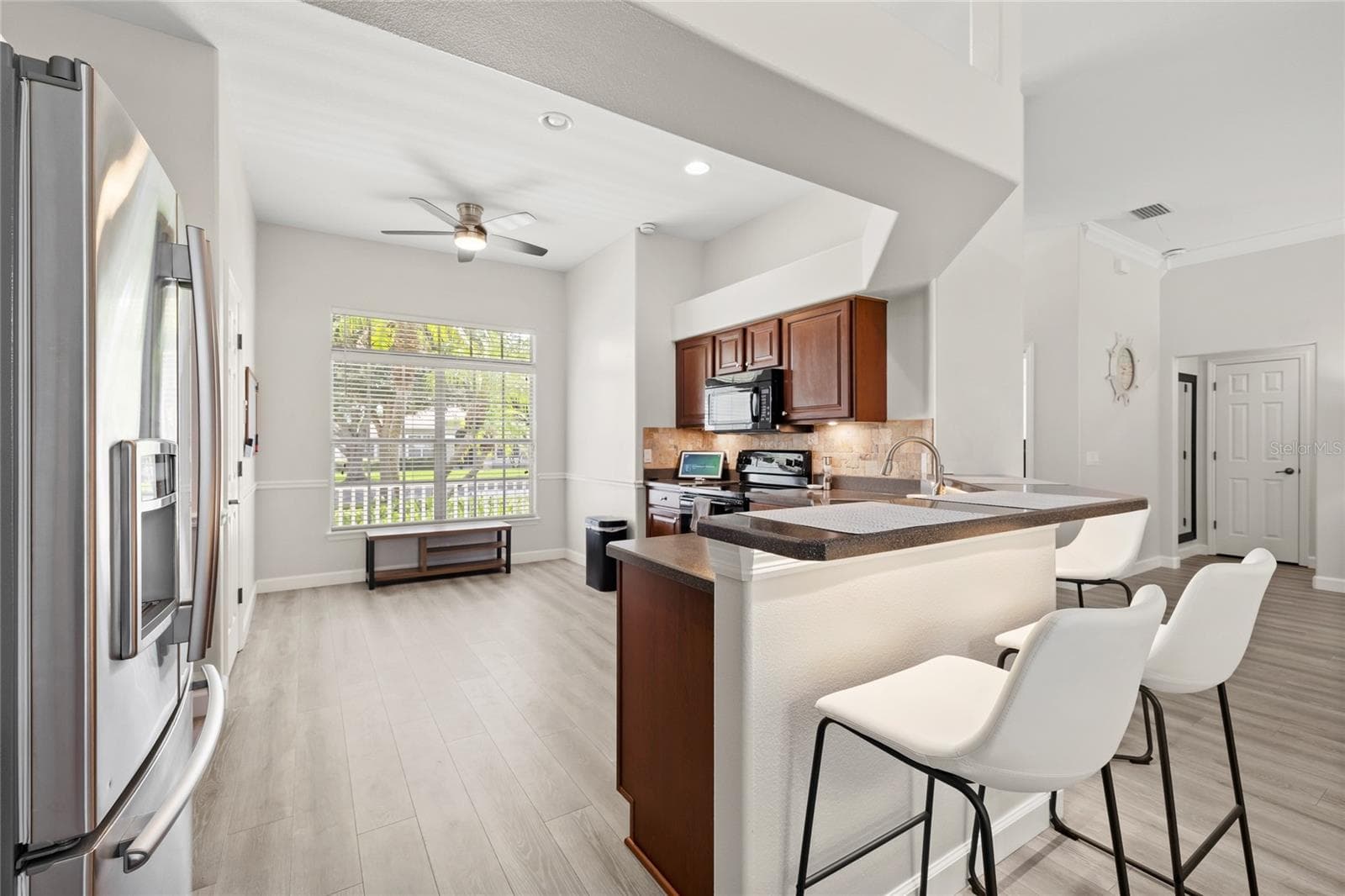 Single Family Residence at 147 COSTA LOOP, AUBURNDALE, photo 13 of 36