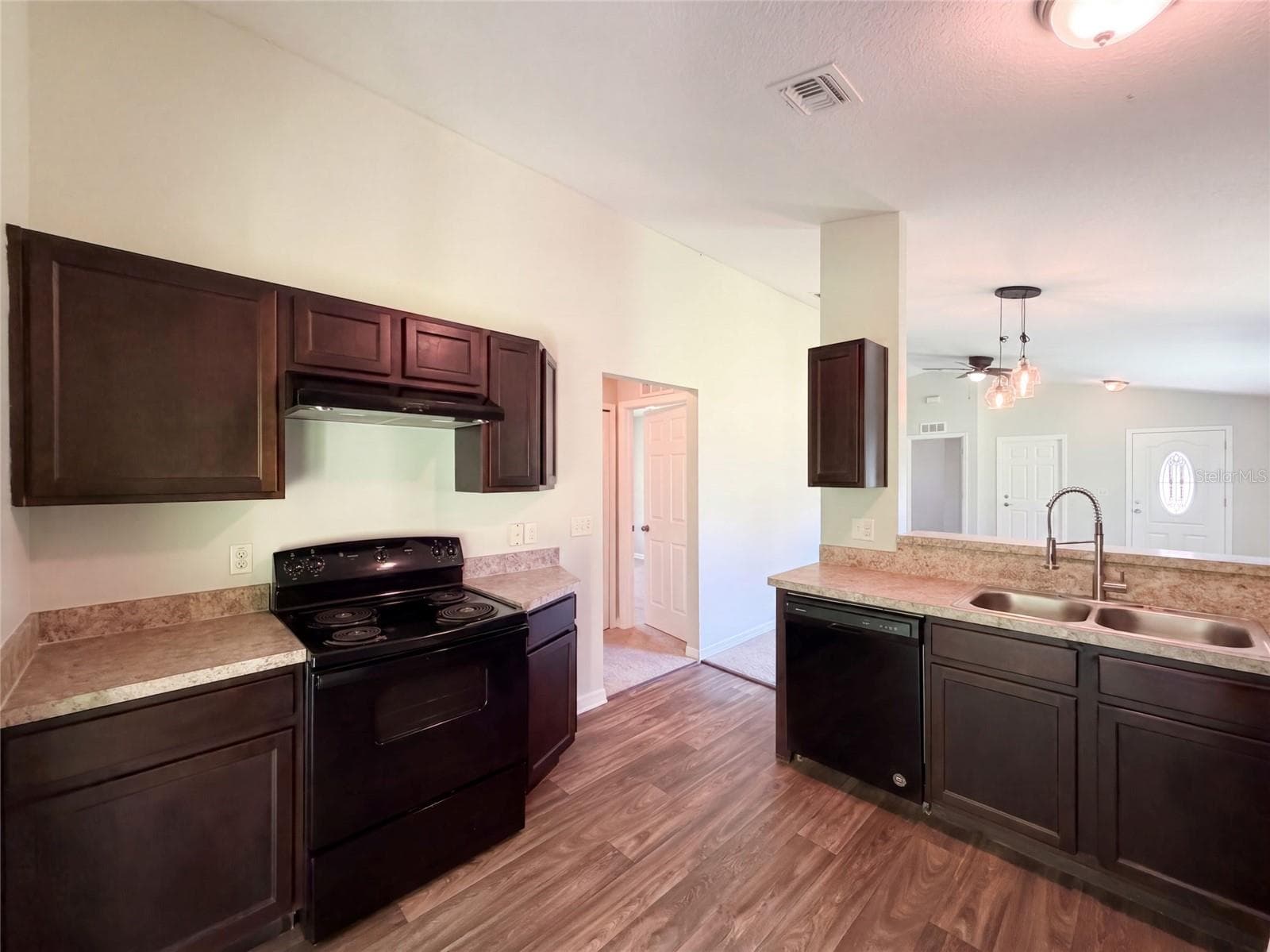 Single Family Residence at 705 5TH ST, WILDWOOD, photo 2 of 19