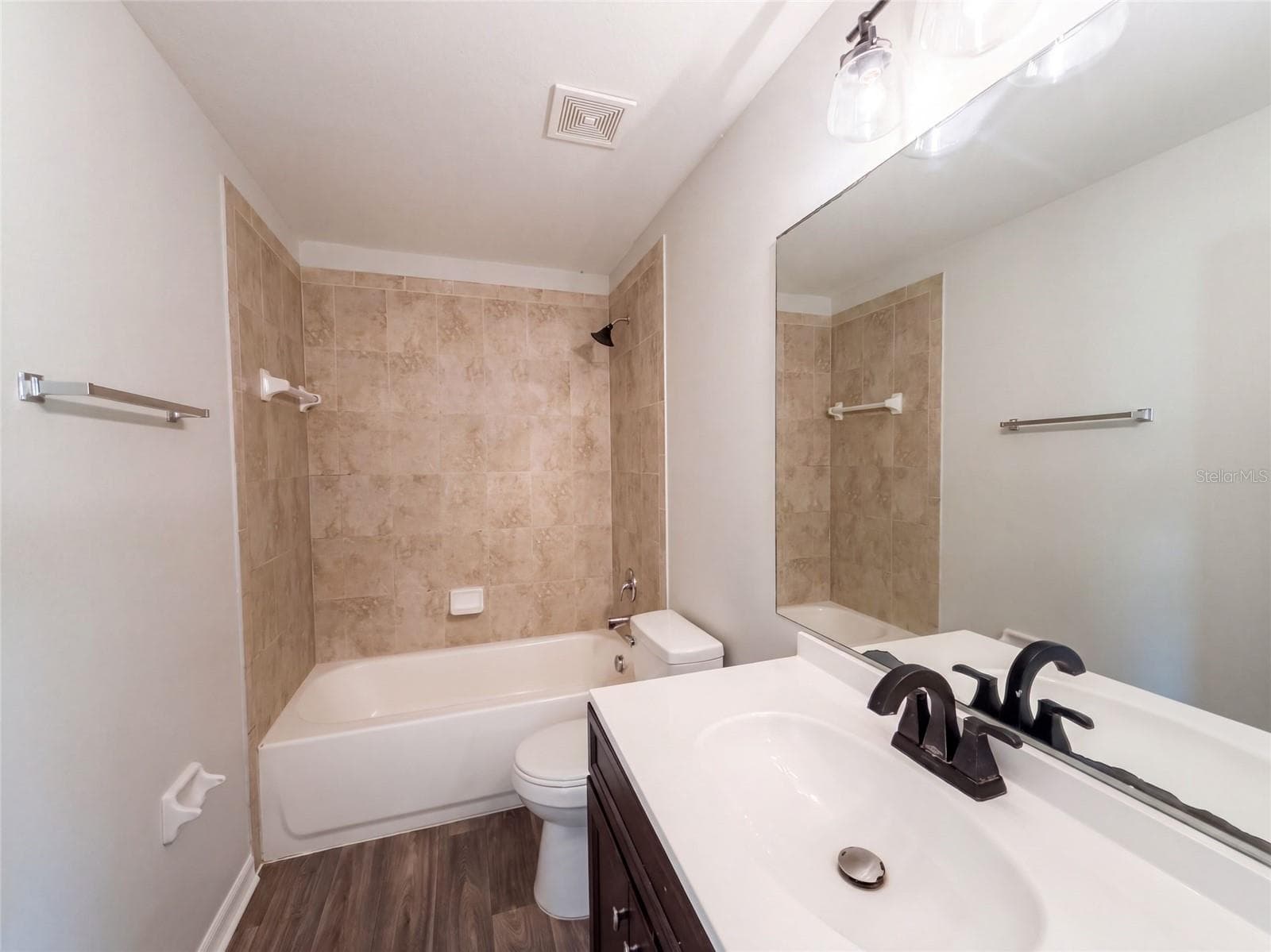 Single Family Residence at 705 5TH ST, WILDWOOD, photo 9 of 19