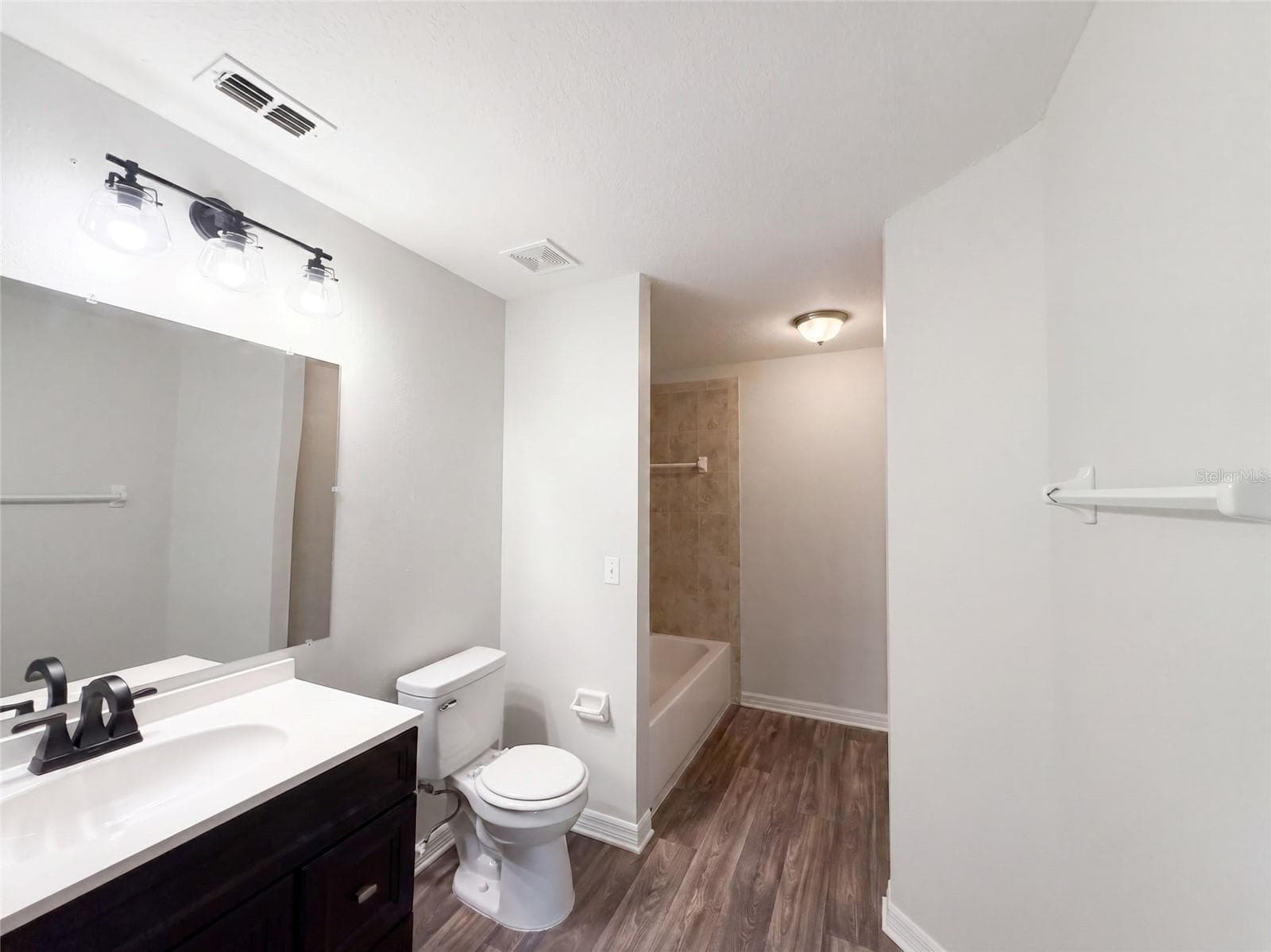 Single Family Residence at 705 5TH ST, WILDWOOD, photo 14 of 19
