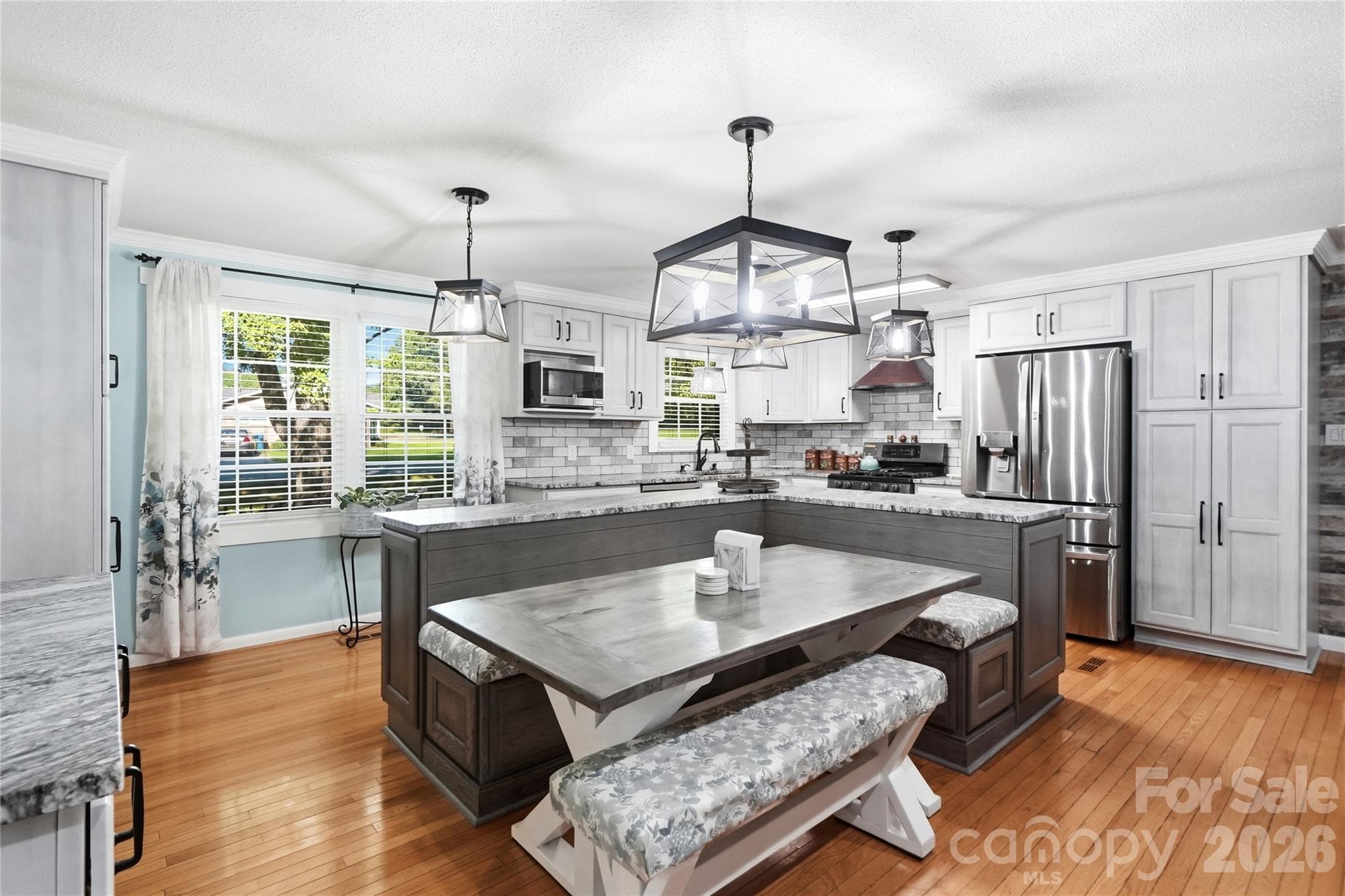 Dining Kitchen - 1690 26th Street NE, Hickory