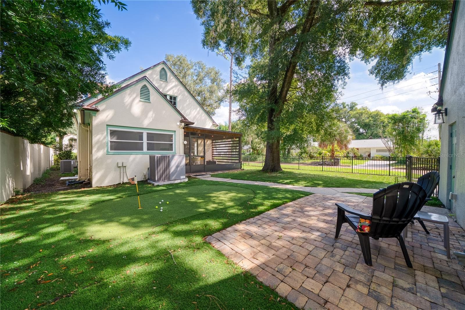 Putting green! - 1216 GOLDEN LN, ORLANDO