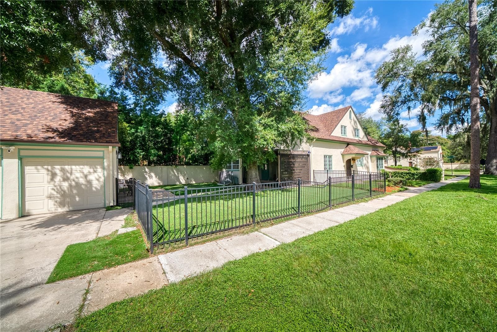 Single Family Residence at 1216 GOLDEN LN, ORLANDO, photo 47 of 54