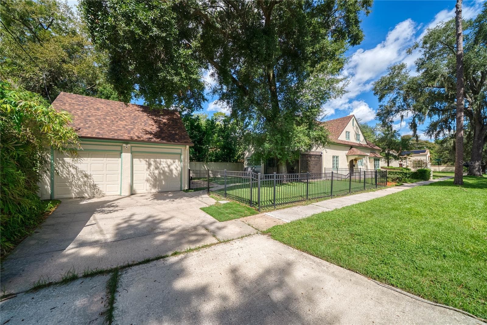 Single Family Residence at 1216 GOLDEN LN, ORLANDO, photo 48 of 54