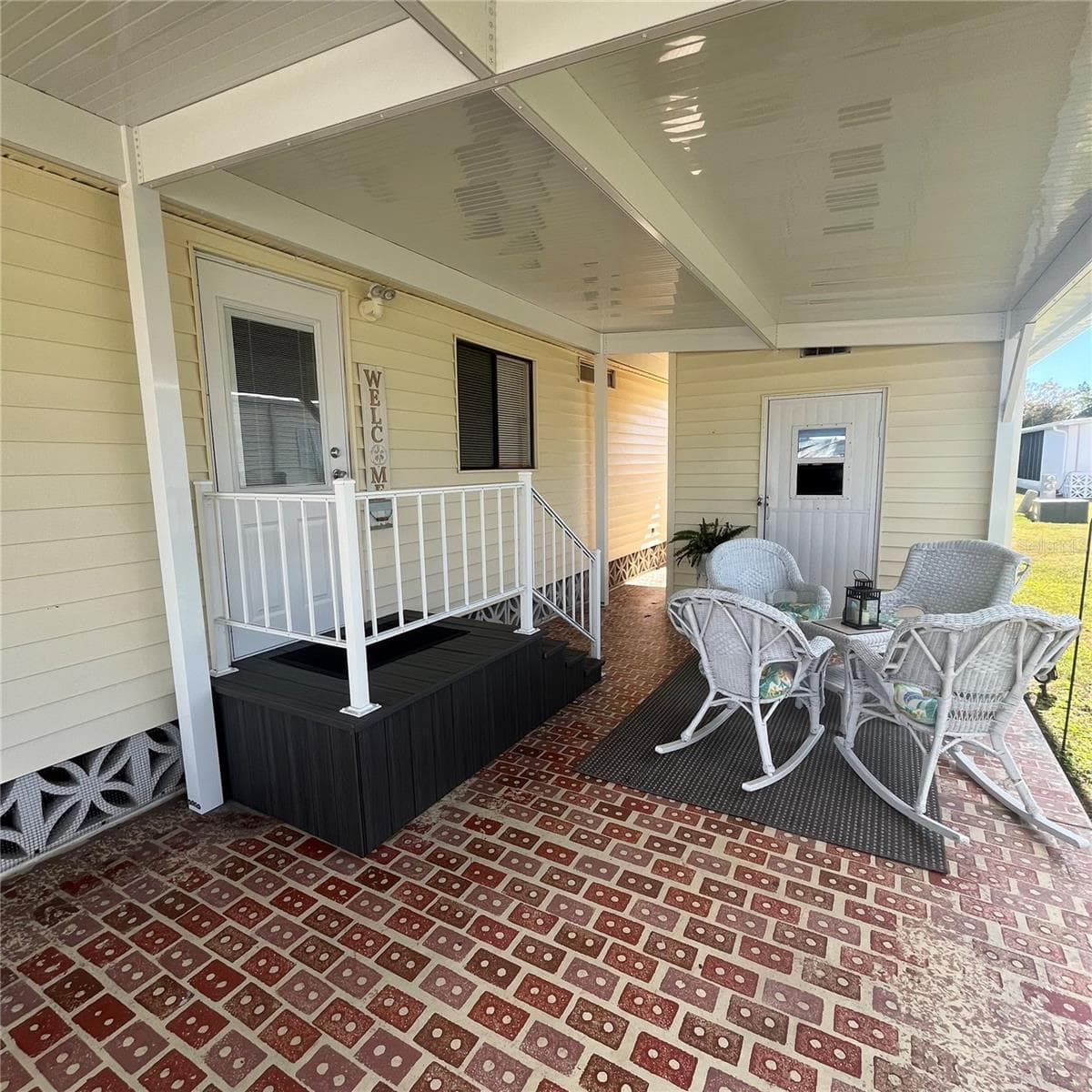 Manufactured Home at 808 53RD AVE E #209, BRADENTON, photo 8 of 40