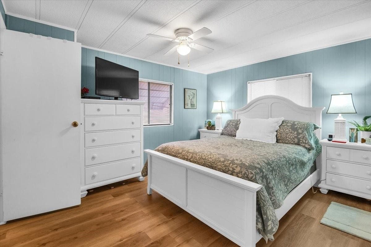 Manufactured Home at 808 53RD AVE E #209, BRADENTON, photo 22 of 40