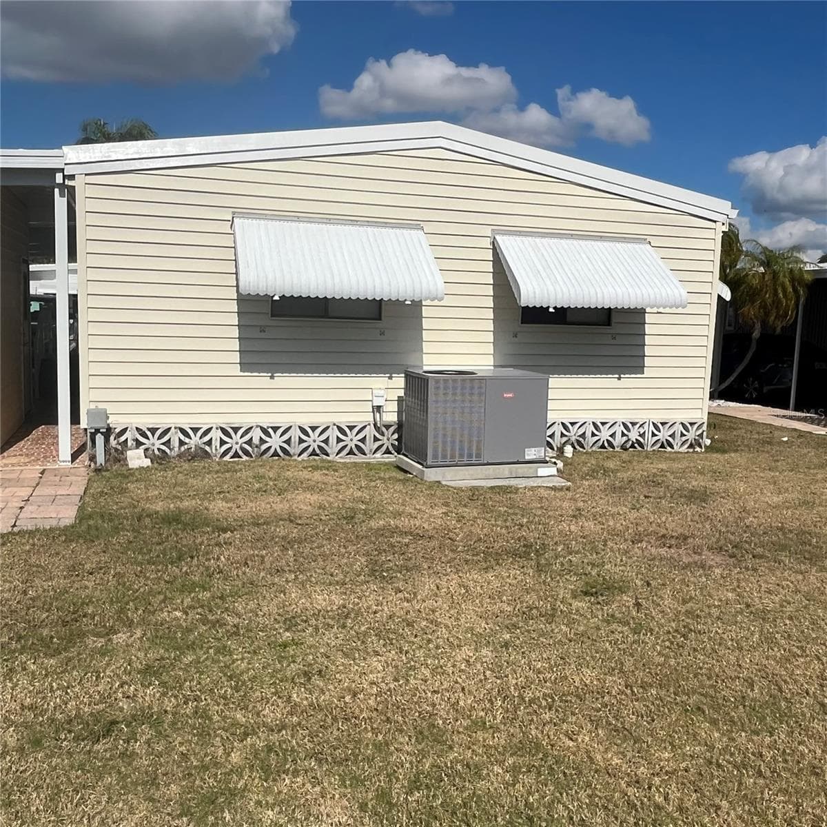 Manufactured Home at 808 53RD AVE E #209, BRADENTON, photo 36 of 40