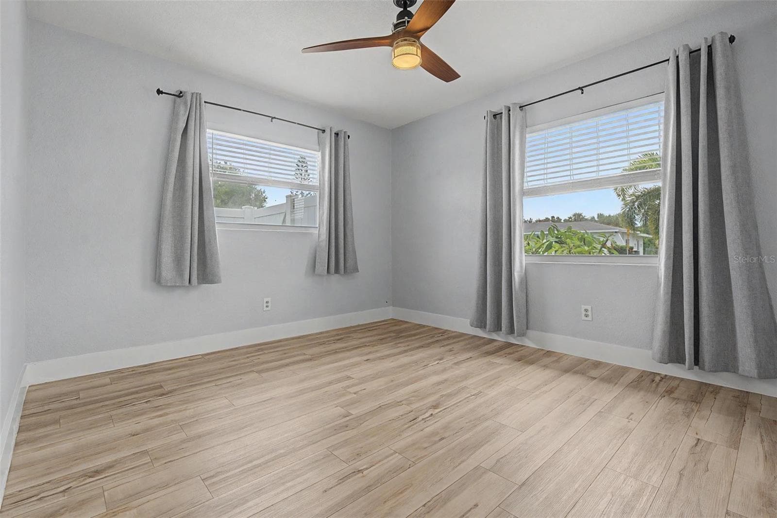 Single Family Residence at 1304 PARKWOOD ST, CLEARWATER, photo 8 of 35