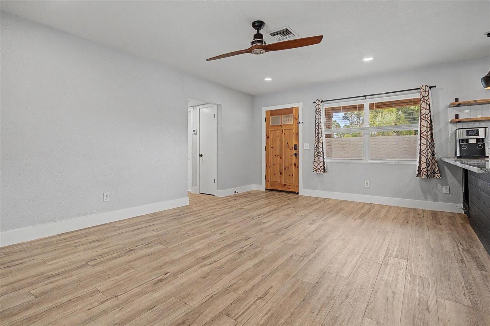 Single Family Residence at 1304 PARKWOOD ST, CLEARWATER, photo 17 of 35