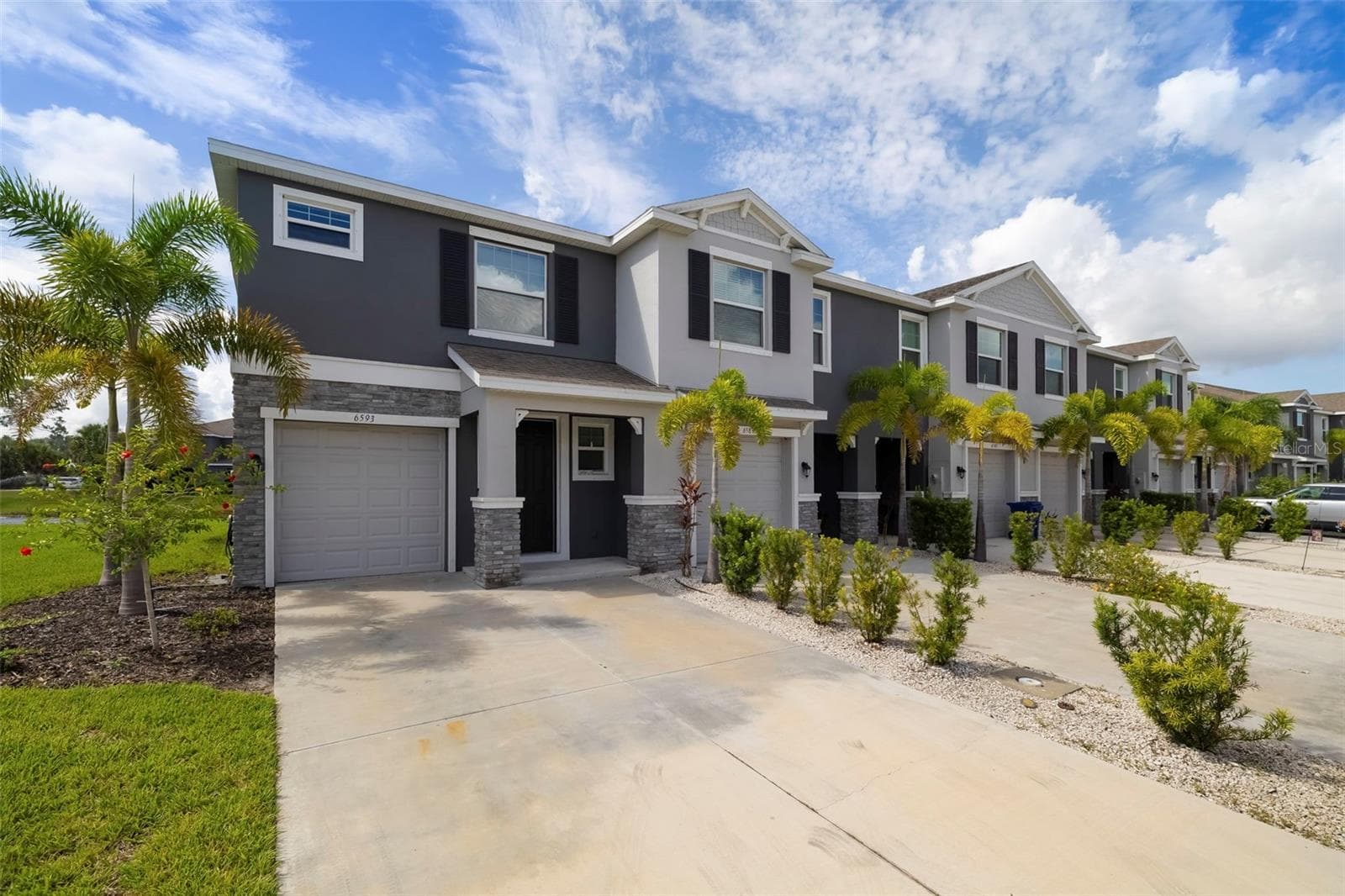 Townhouse at 6593 SERENITY FALLS LN, SARASOTA, photo 2 of 39