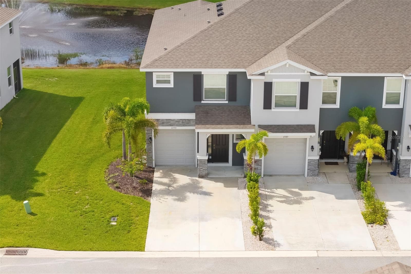 Townhouse at 6593 SERENITY FALLS LN, SARASOTA, photo 4 of 39
