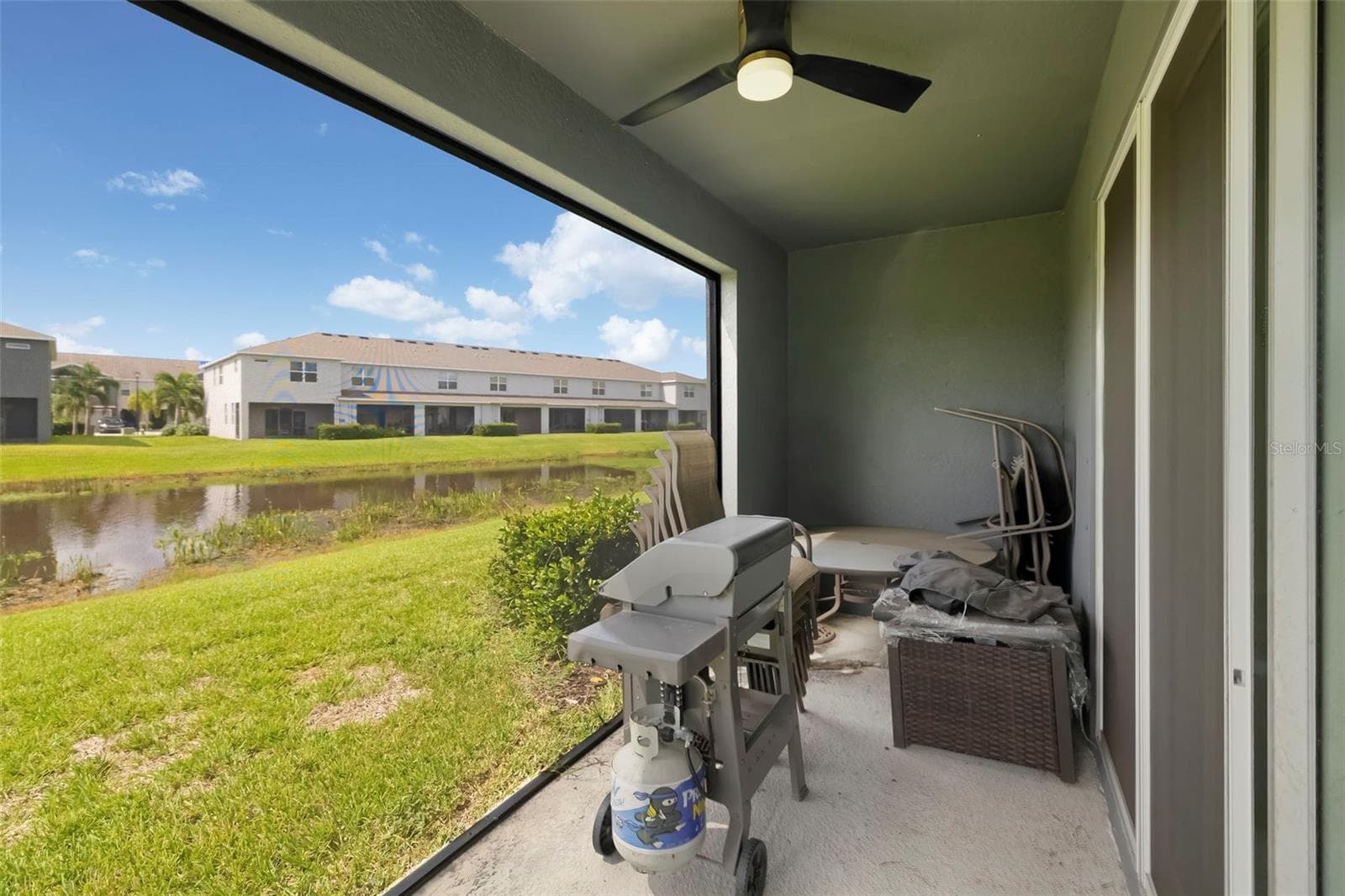 Townhouse at 6593 SERENITY FALLS LN, SARASOTA, photo 7 of 39