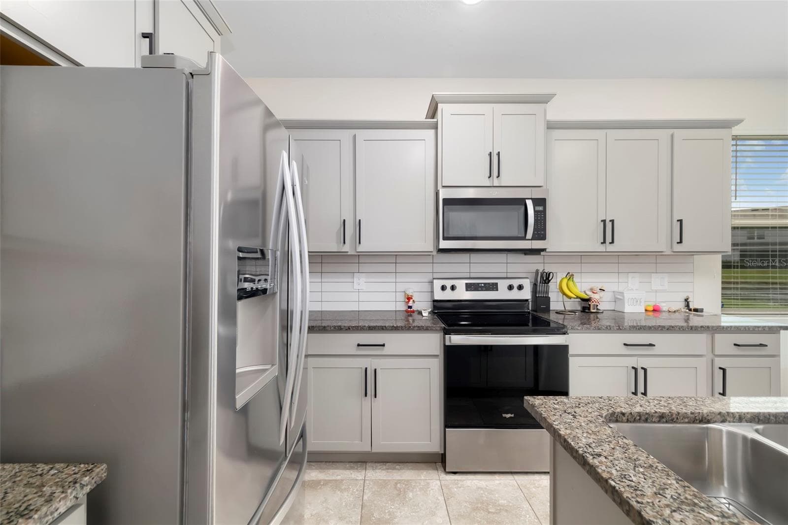 Townhouse at 6593 SERENITY FALLS LN, SARASOTA, photo 11 of 39