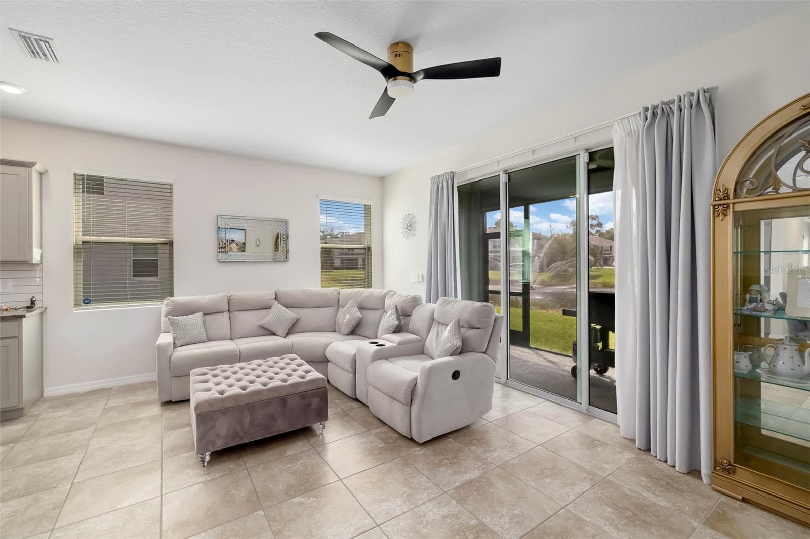 Townhouse at 6593 SERENITY FALLS LN, SARASOTA, photo 16 of 39
