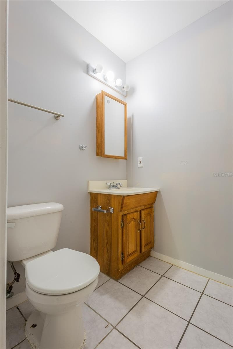 Single Family Residence at 8081 28TH AVE N, ST PETERSBURG, photo 10 of 31