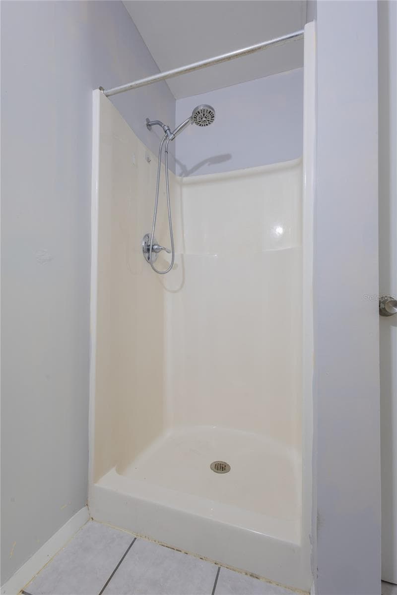 Single Family Residence at 8081 28TH AVE N, ST PETERSBURG, photo 11 of 31