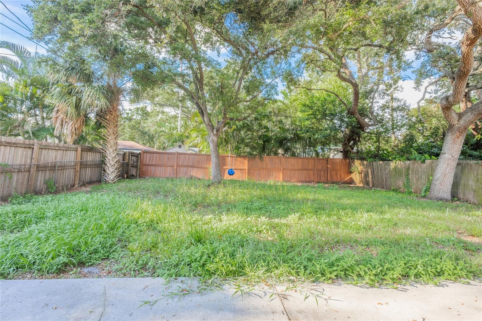 Single Family Residence at 8081 28TH AVE N, ST PETERSBURG, photo 26 of 31