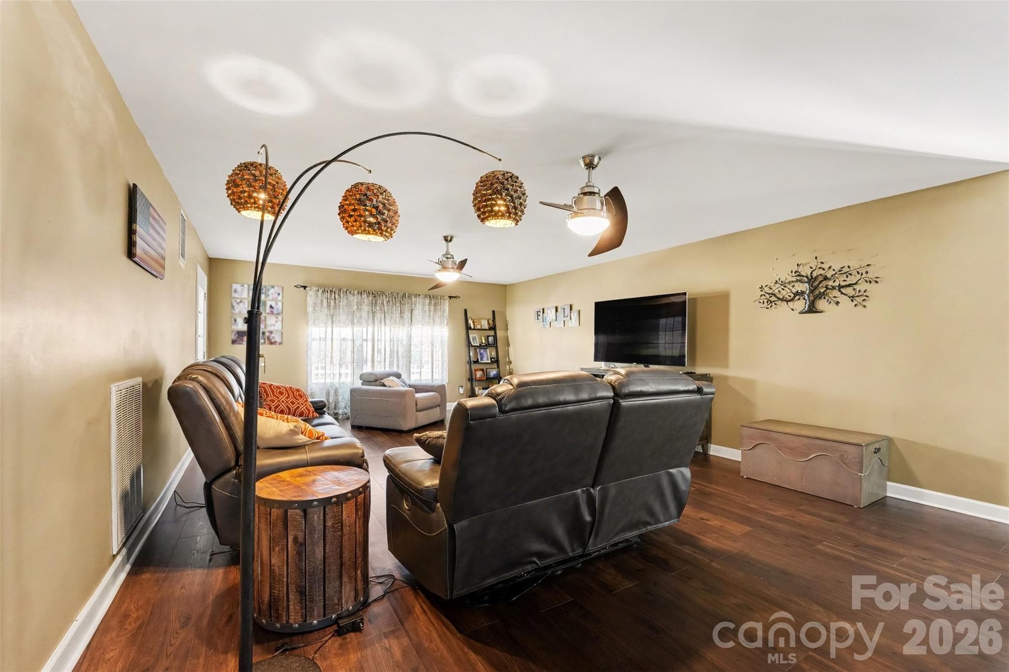 Single Family Residence at 3467 Judith Place, Denver, photo 9 of 39