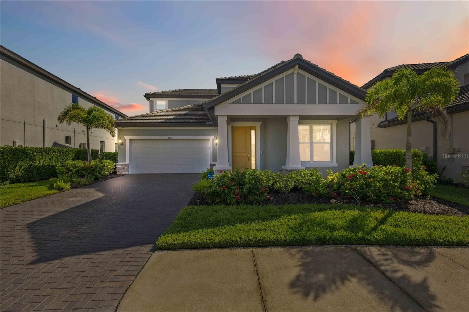 Single Family Residence at 4745 ANTRIM DR, SARASOTA, photo 2 of 39