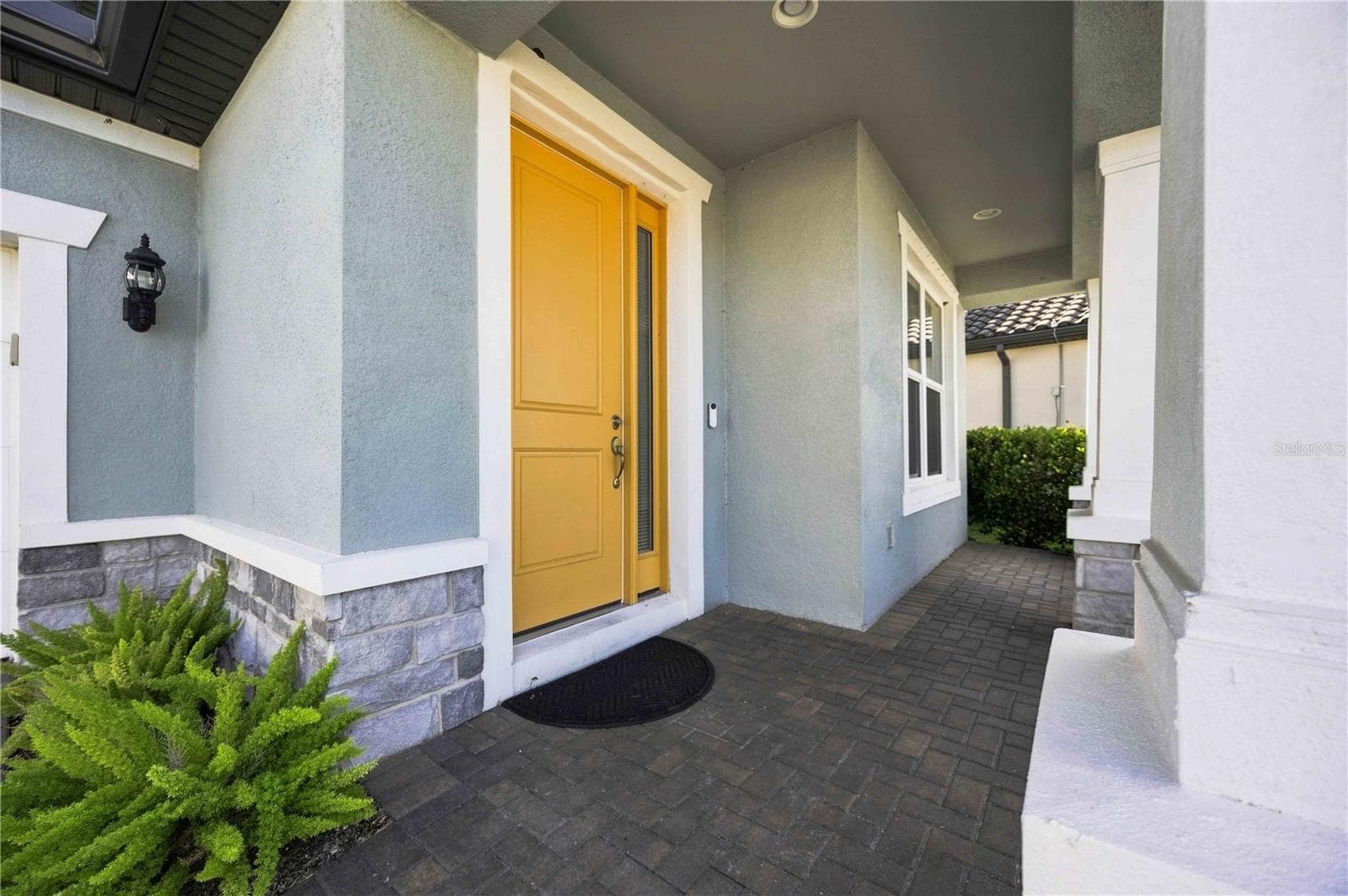 Single Family Residence at 4745 ANTRIM DR, SARASOTA, photo 3 of 39